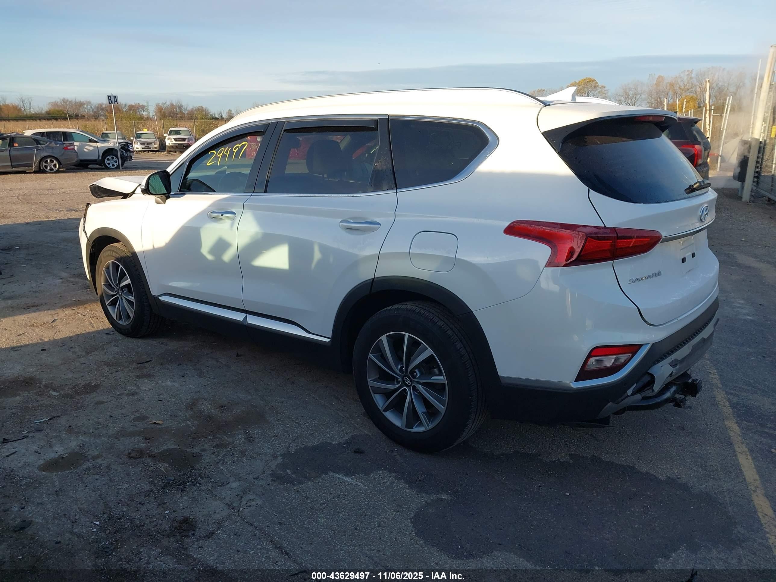 HYUNDAI SANTA image 3