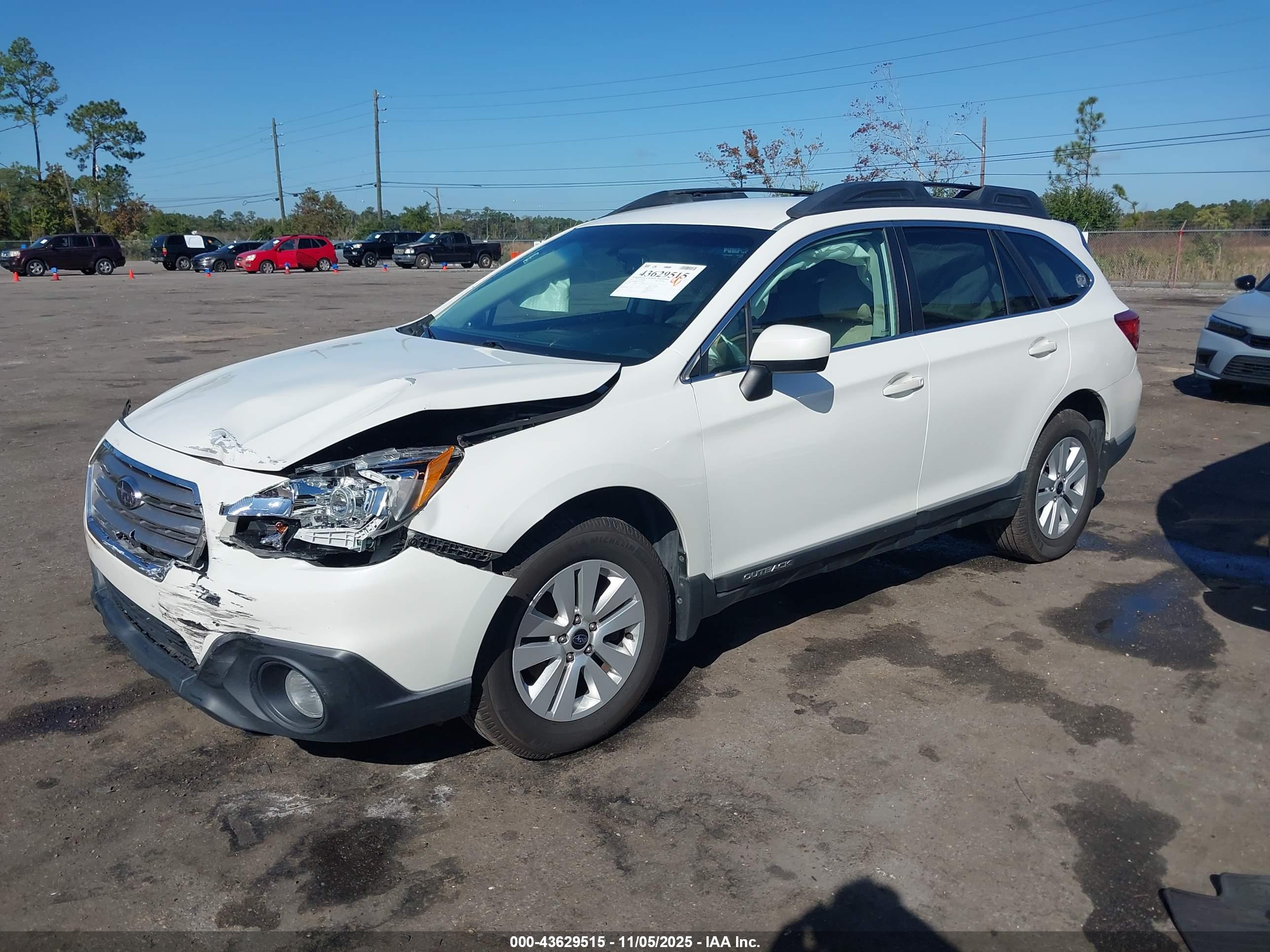 SUBARU OUTBACK image 2