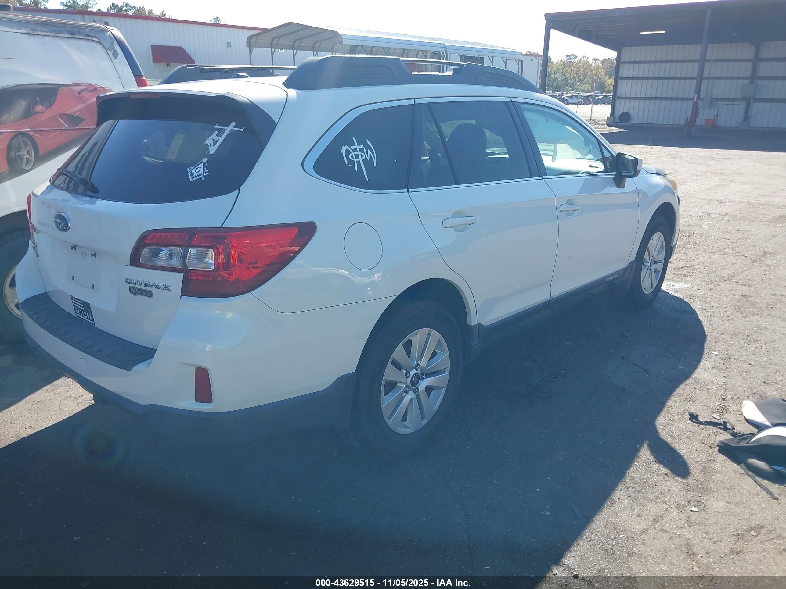SUBARU OUTBACK image 4