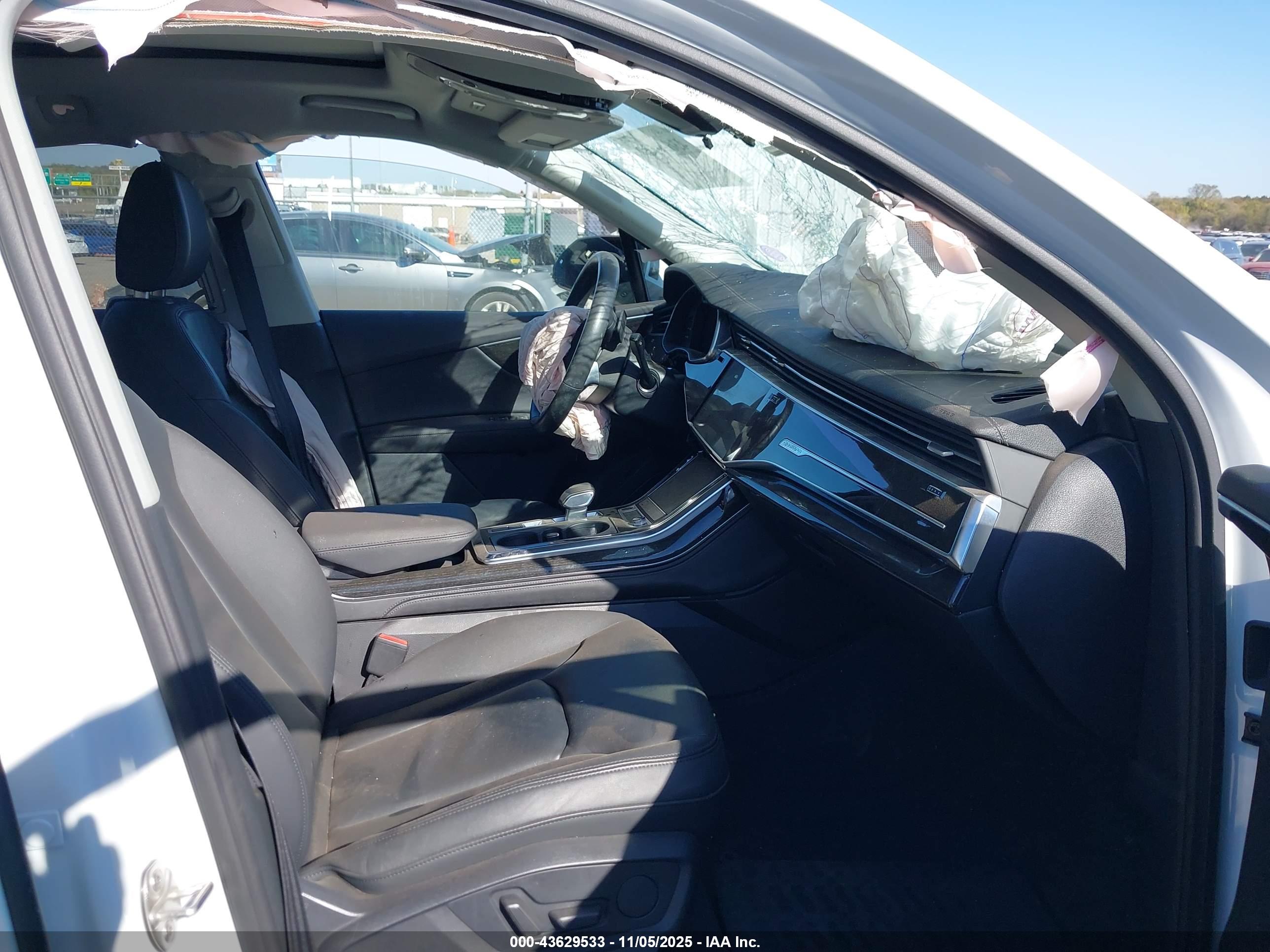 AUDI Q7 image 5