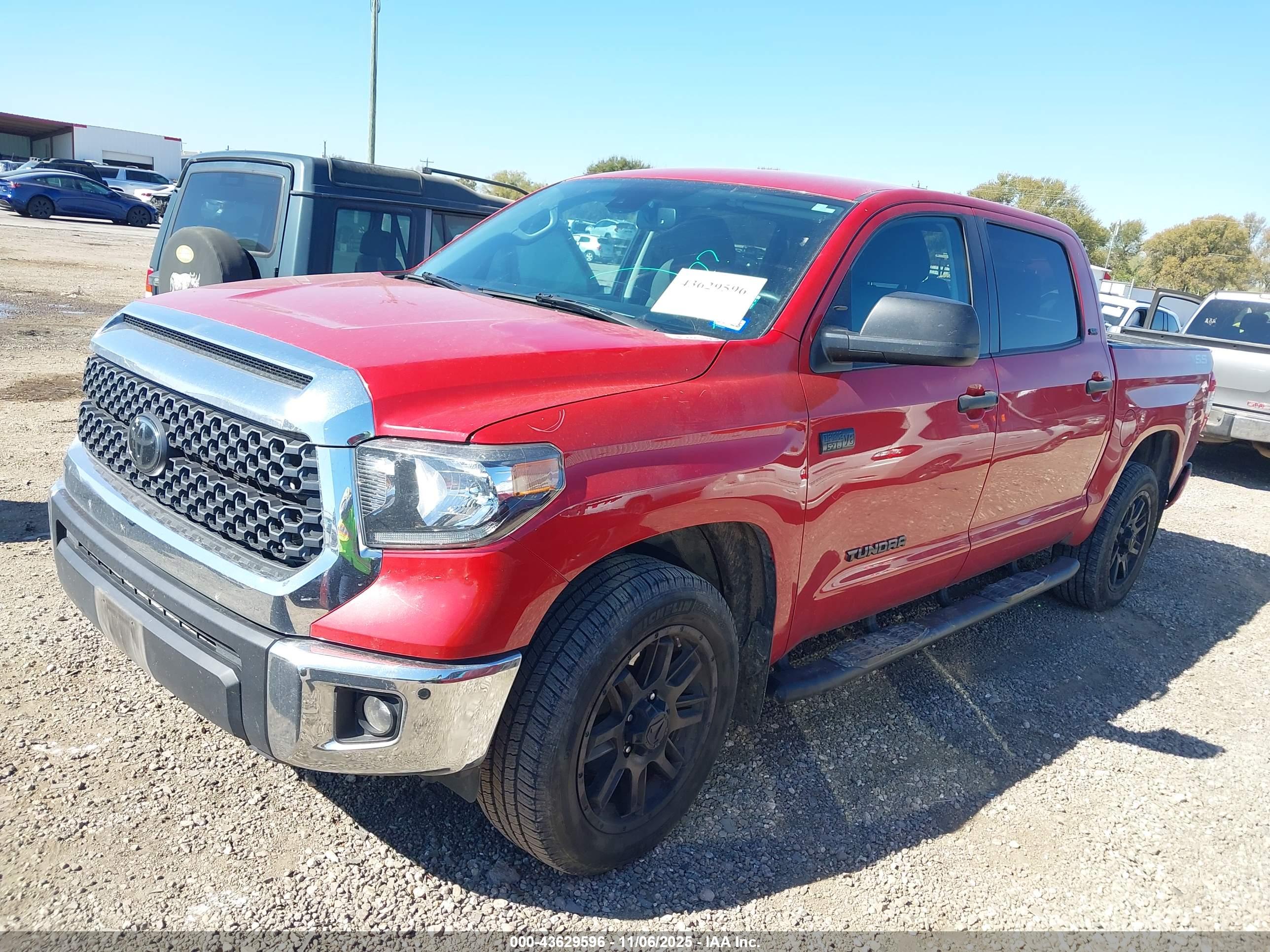 TOYOTA TUNDRA image 2