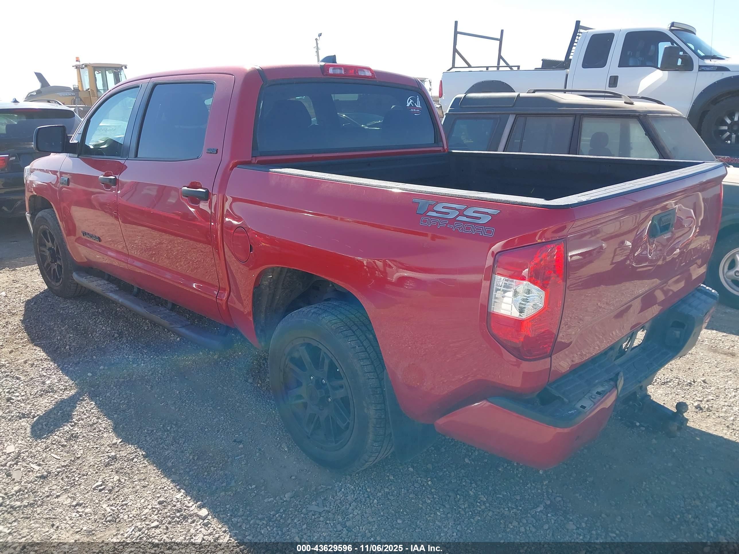 TOYOTA TUNDRA image 3
