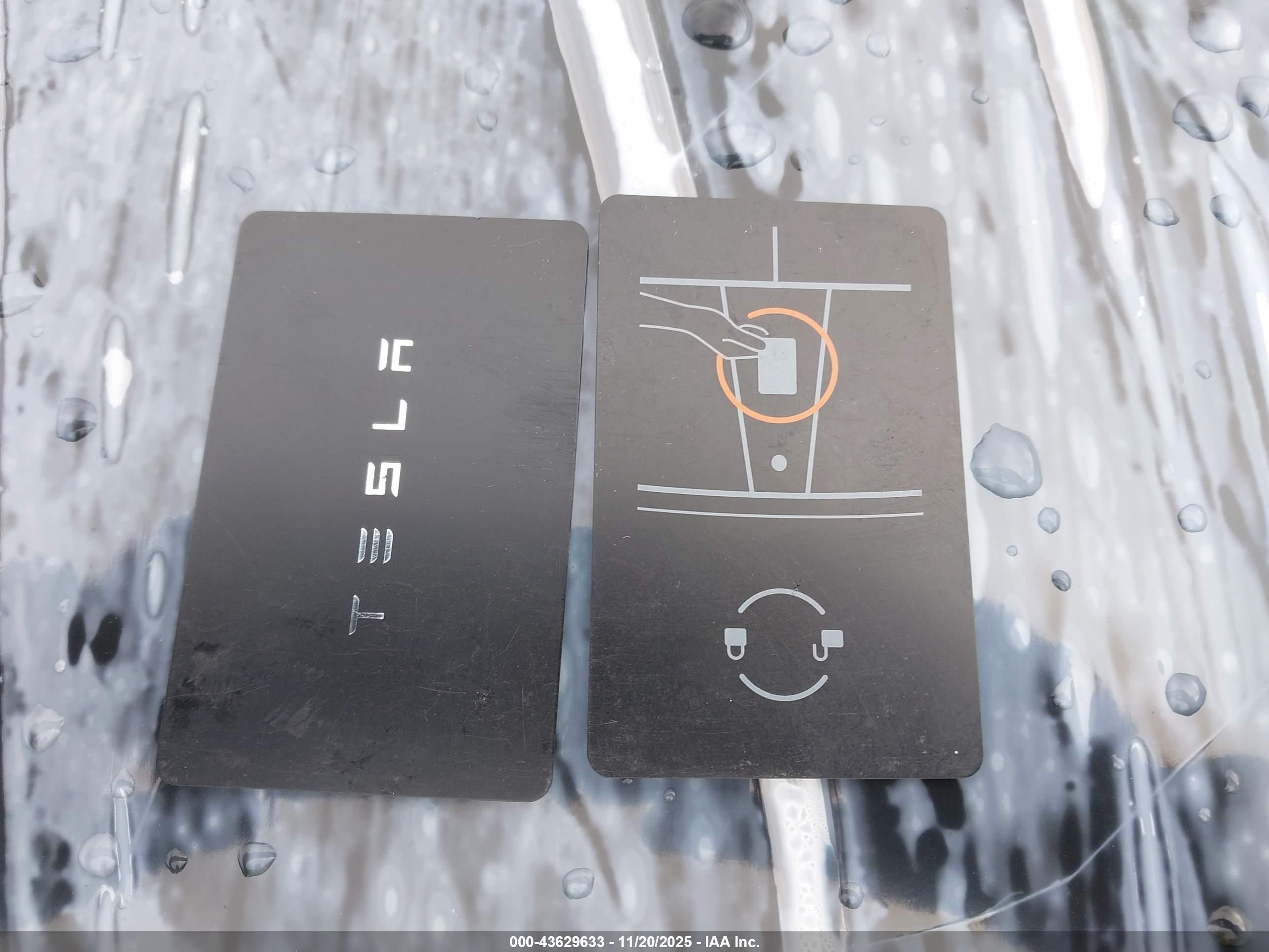 TESLA MODEL image 11