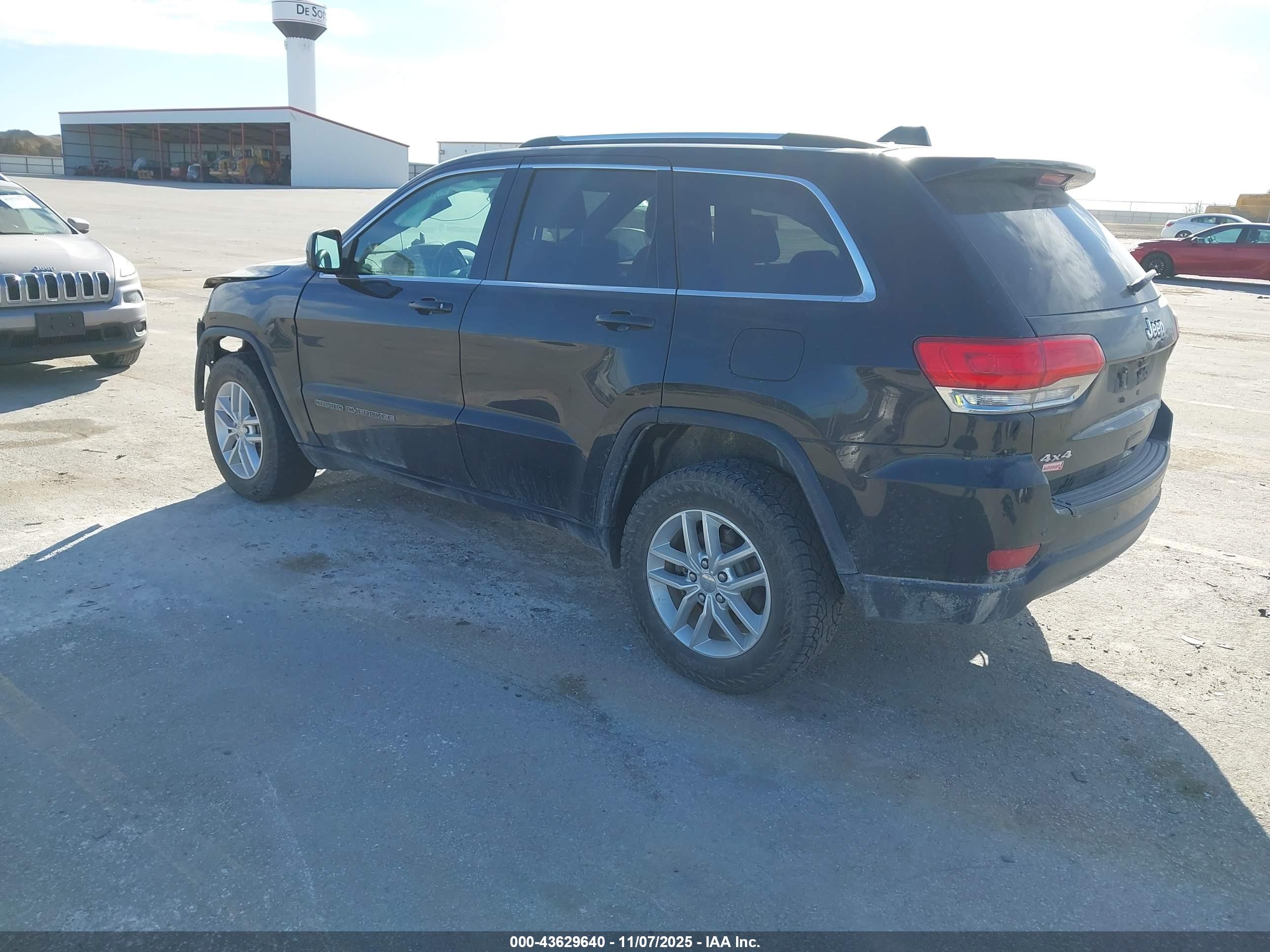 JEEP GRAND image 3