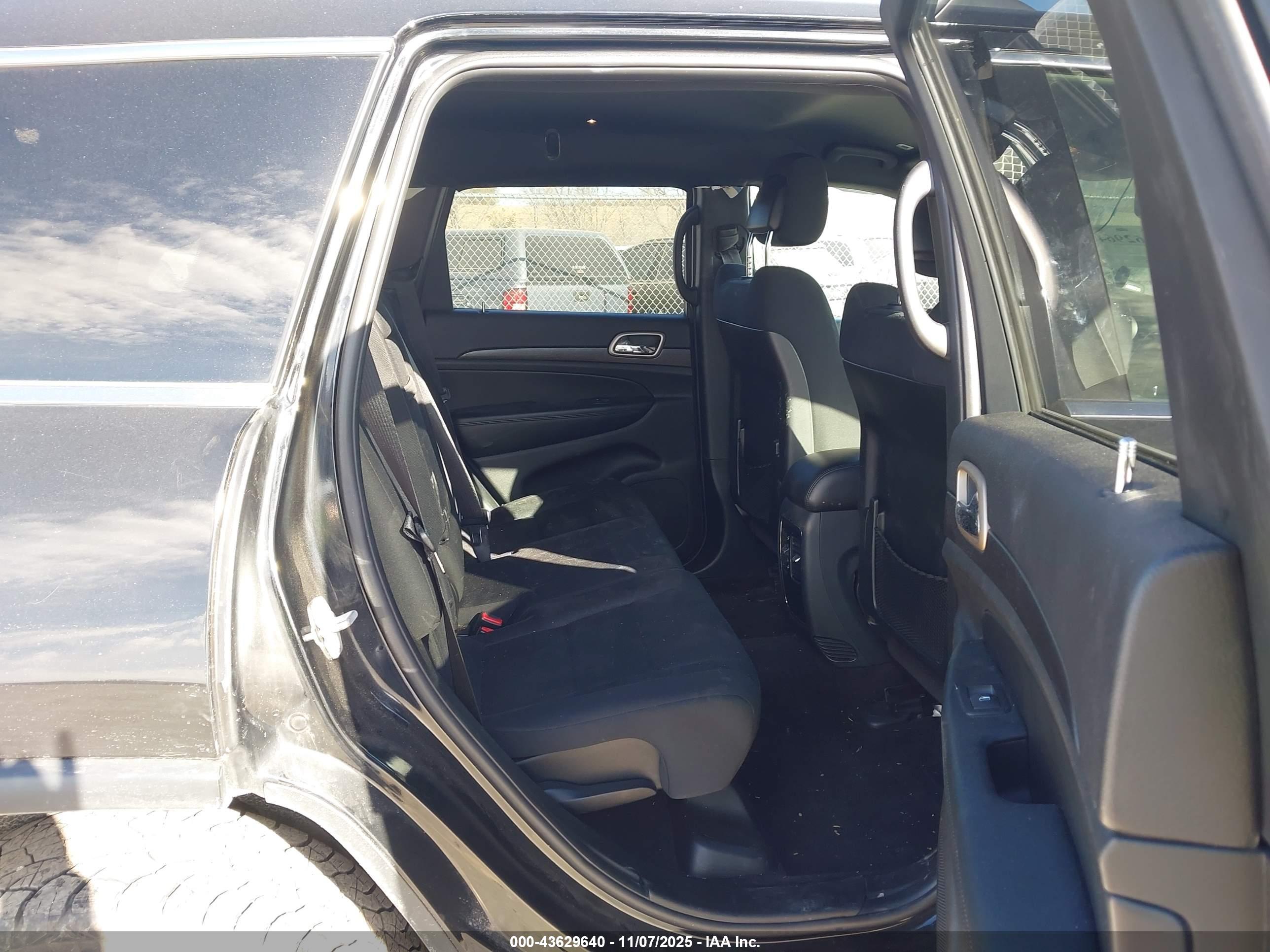 JEEP GRAND image 8