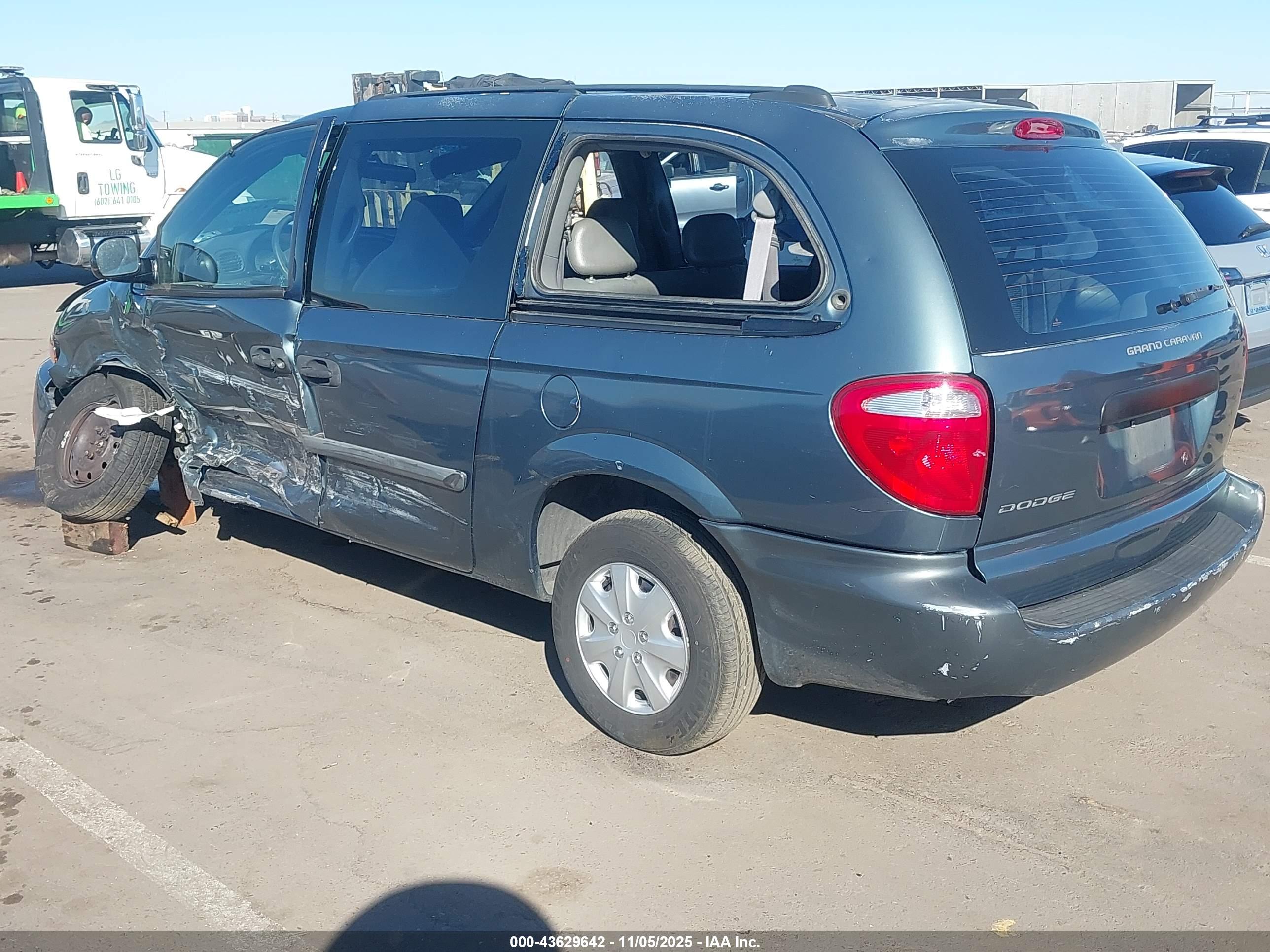 DODGE GRAND image 3