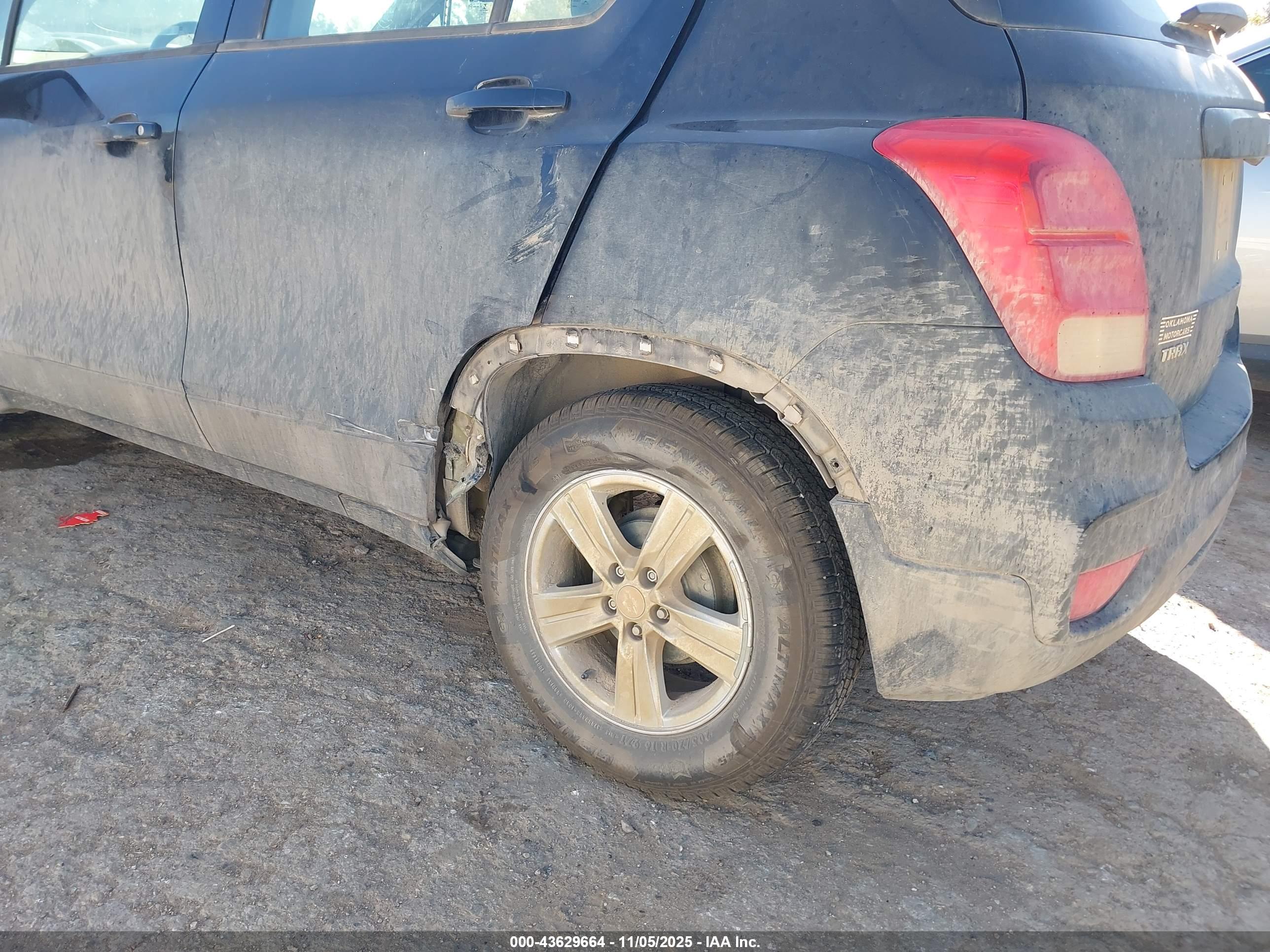 CHEVROLET TRAX image 6