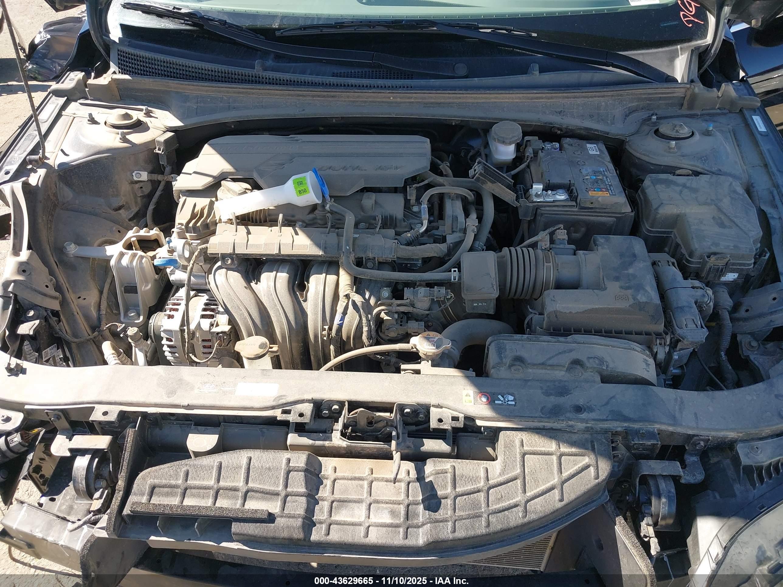 HYUNDAI ELANTRA image 10