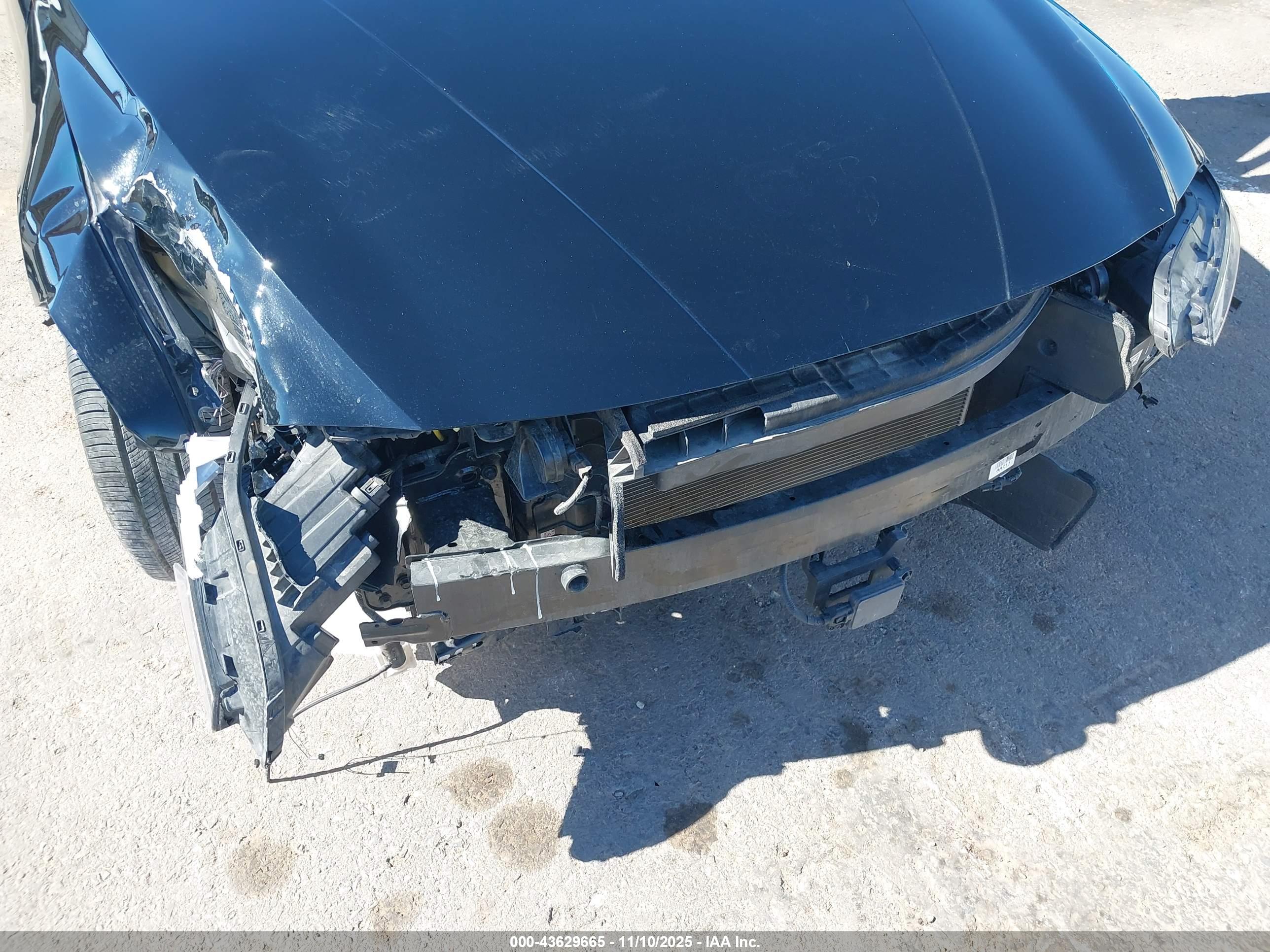 HYUNDAI ELANTRA image 6