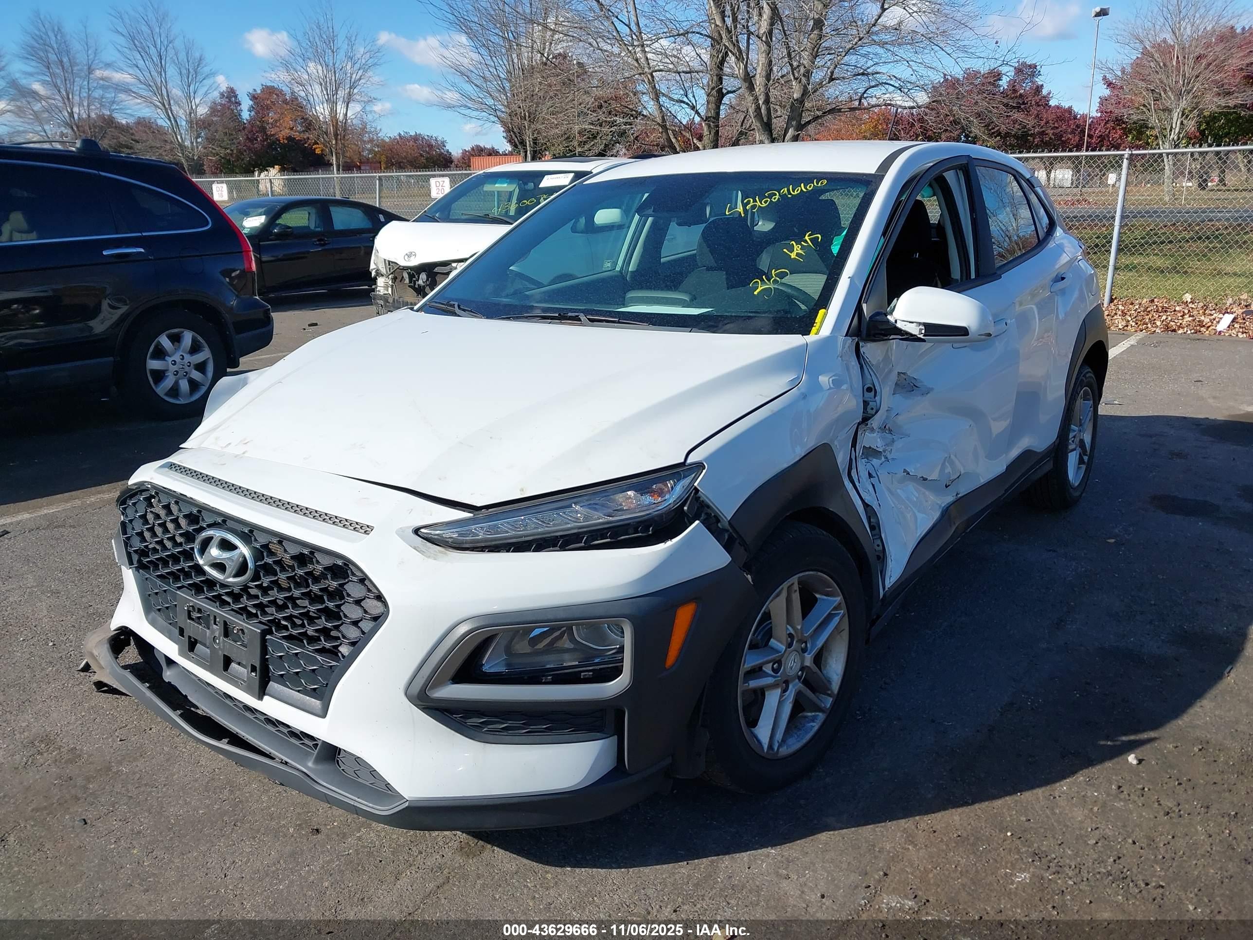 HYUNDAI KONA image 2