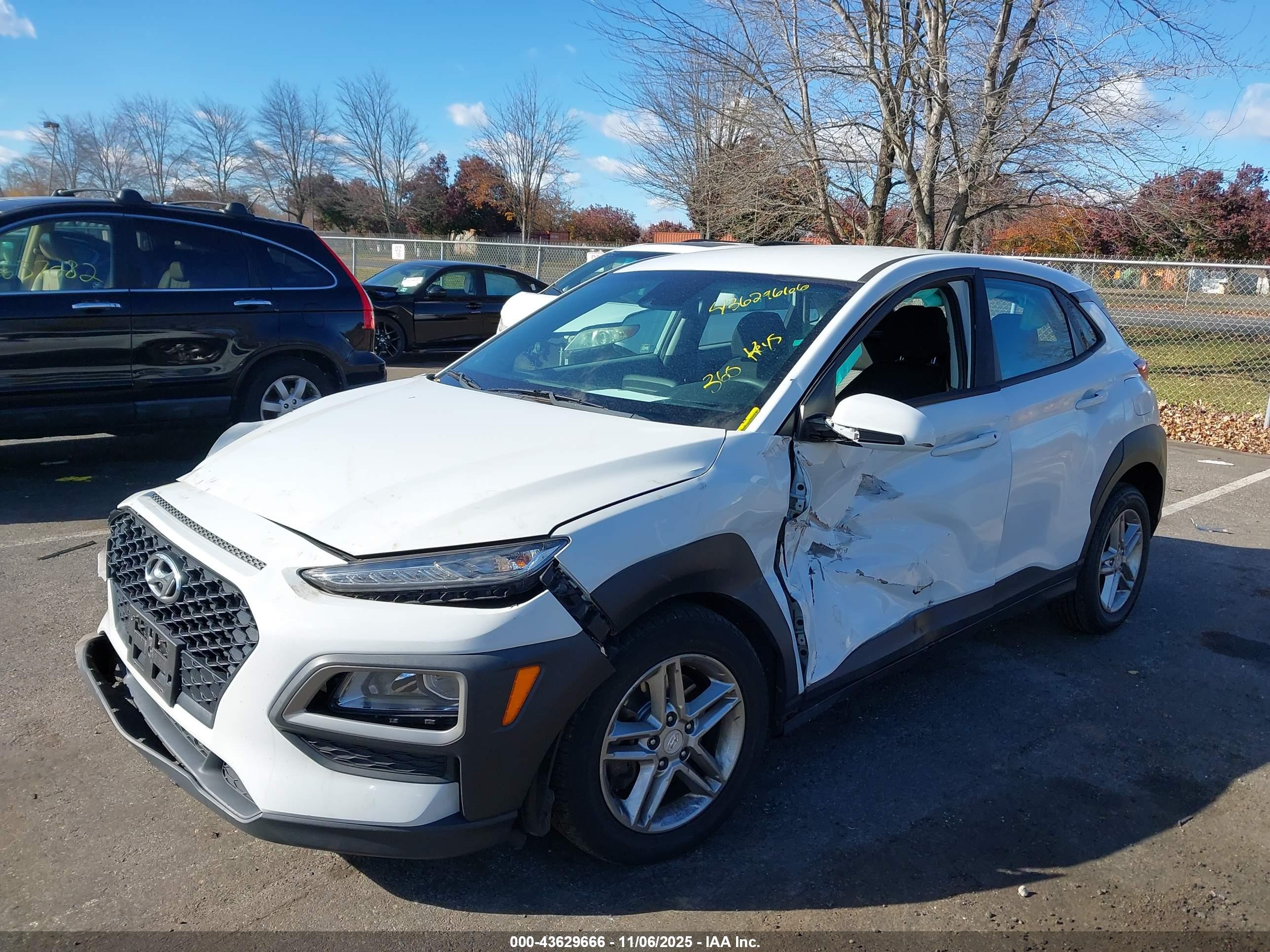 HYUNDAI KONA image 6