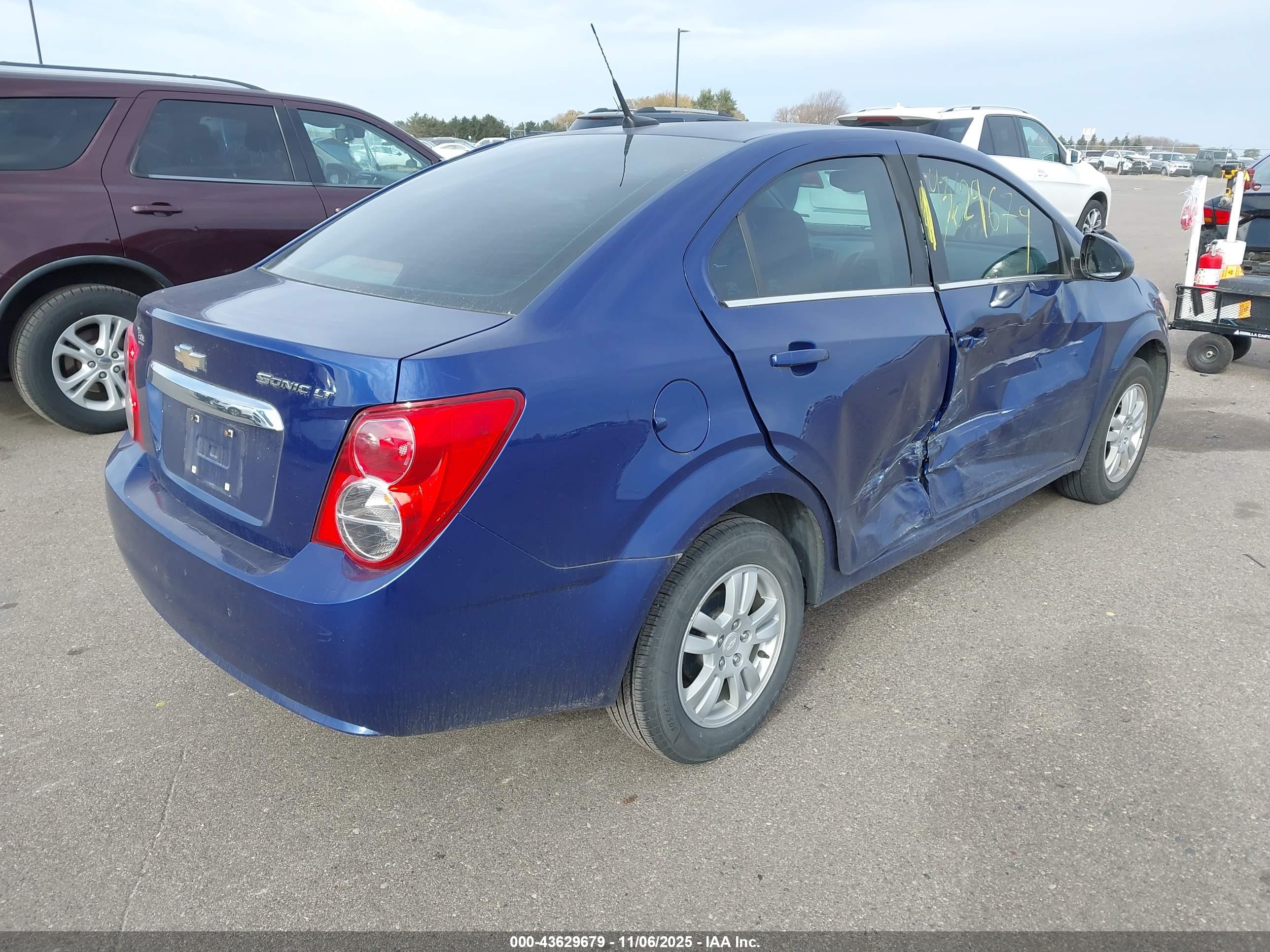 CHEVROLET SONIC image 4