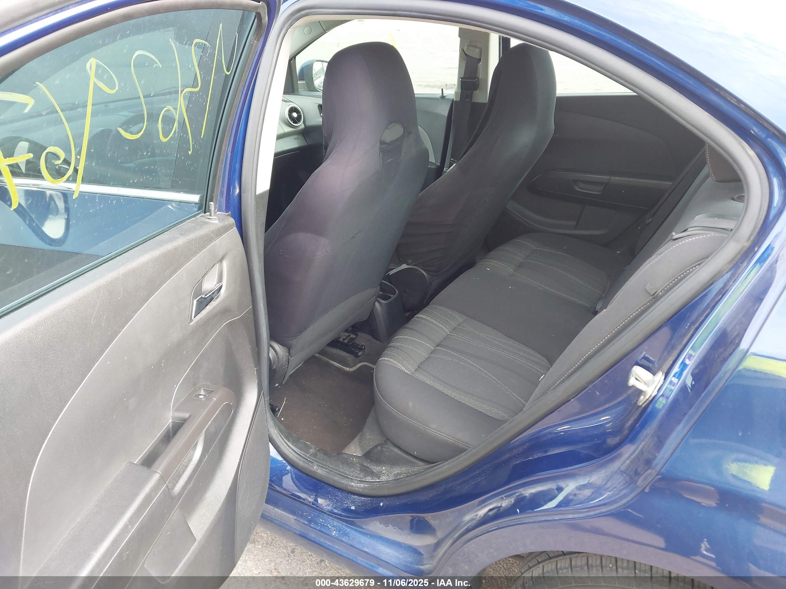 CHEVROLET SONIC image 8
