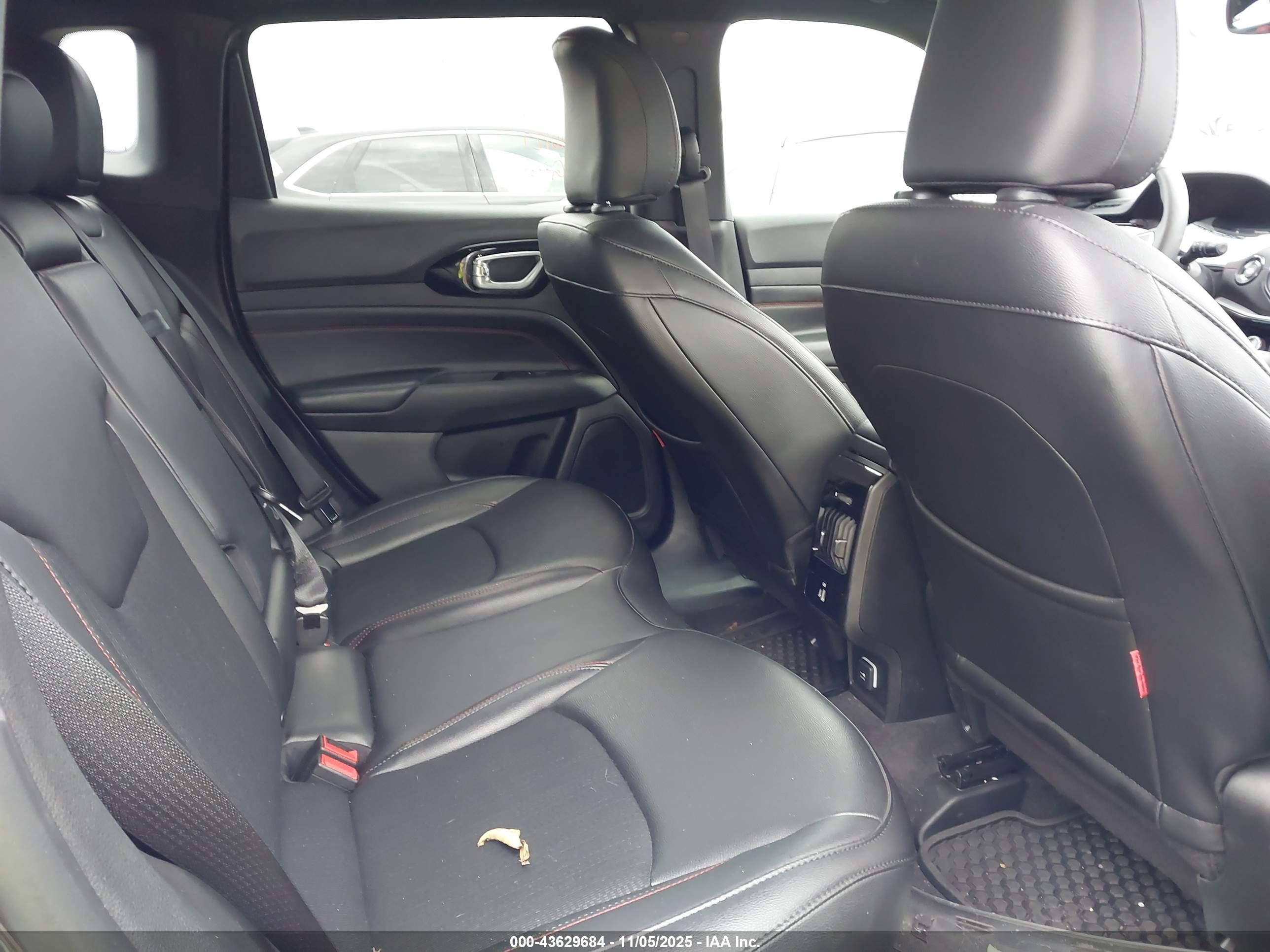 JEEP COMPASS image 8