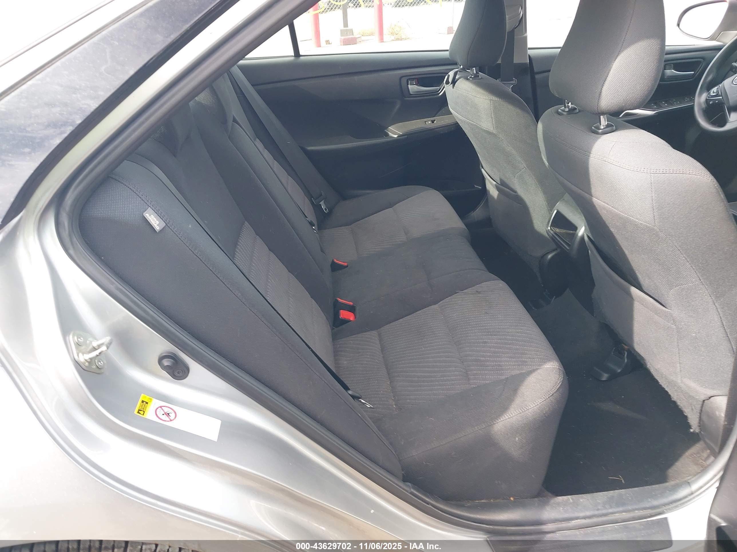 TOYOTA CAMRY image 8