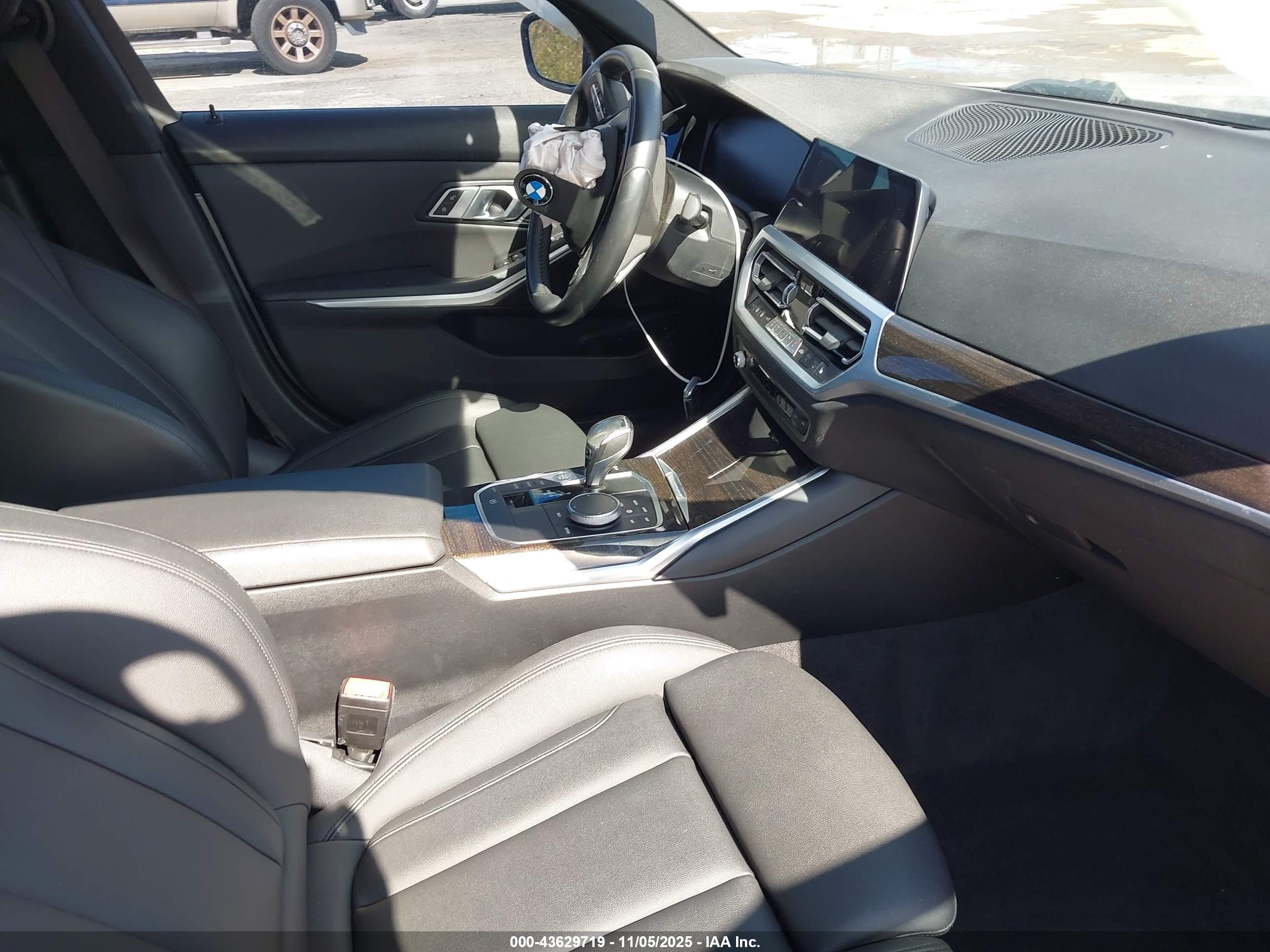 BMW 330I image 5