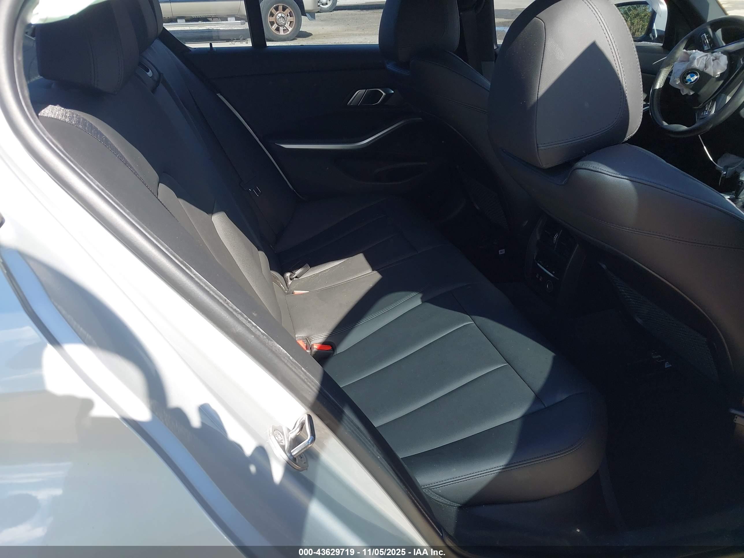 BMW 330I image 8