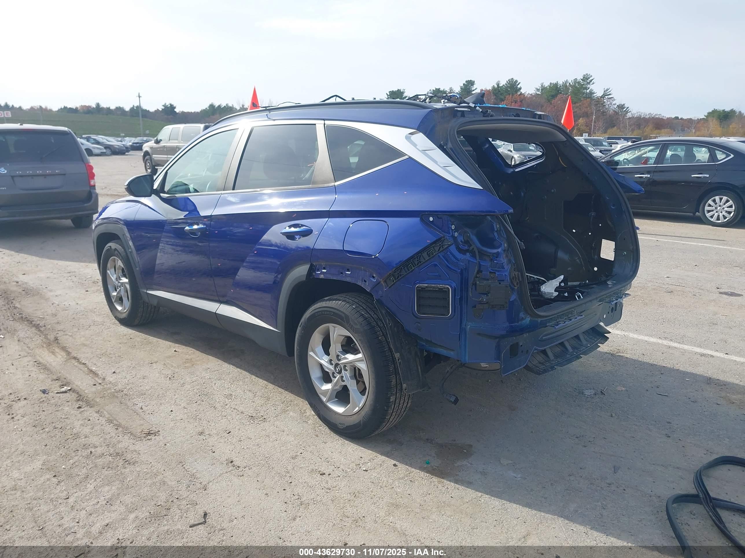 HYUNDAI TUCSON image 3