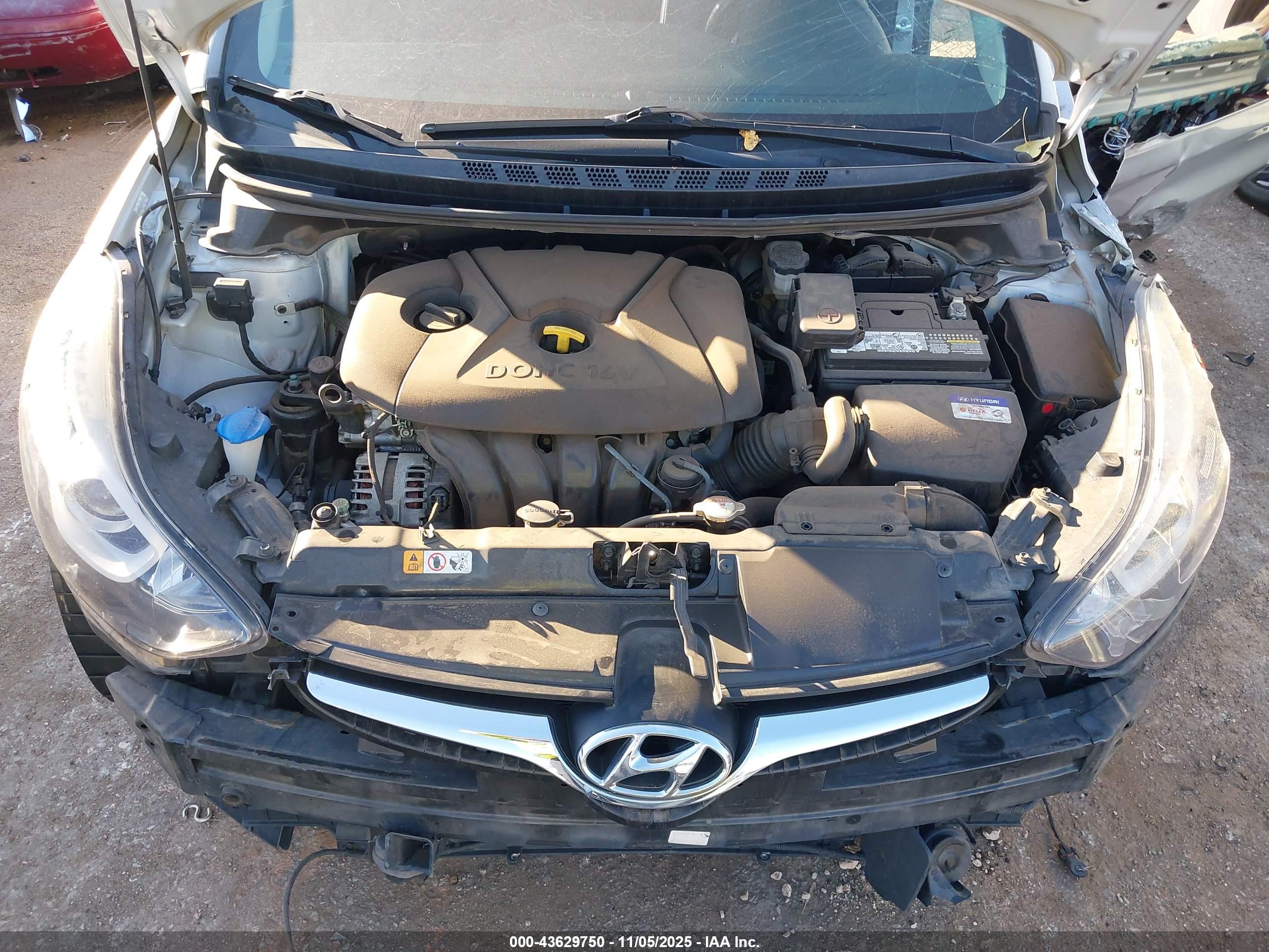 HYUNDAI ELANTRA image 10