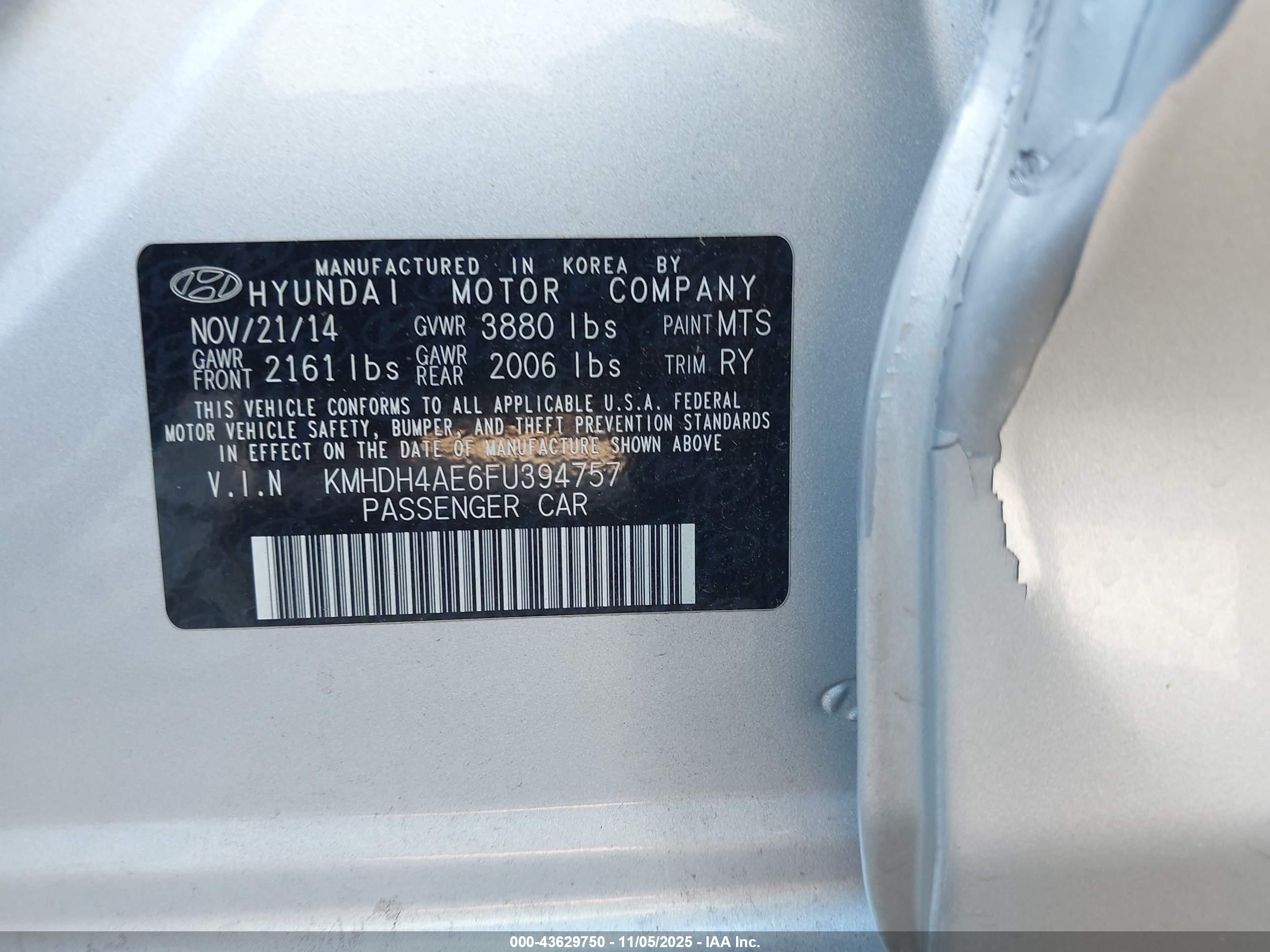 HYUNDAI ELANTRA image 9