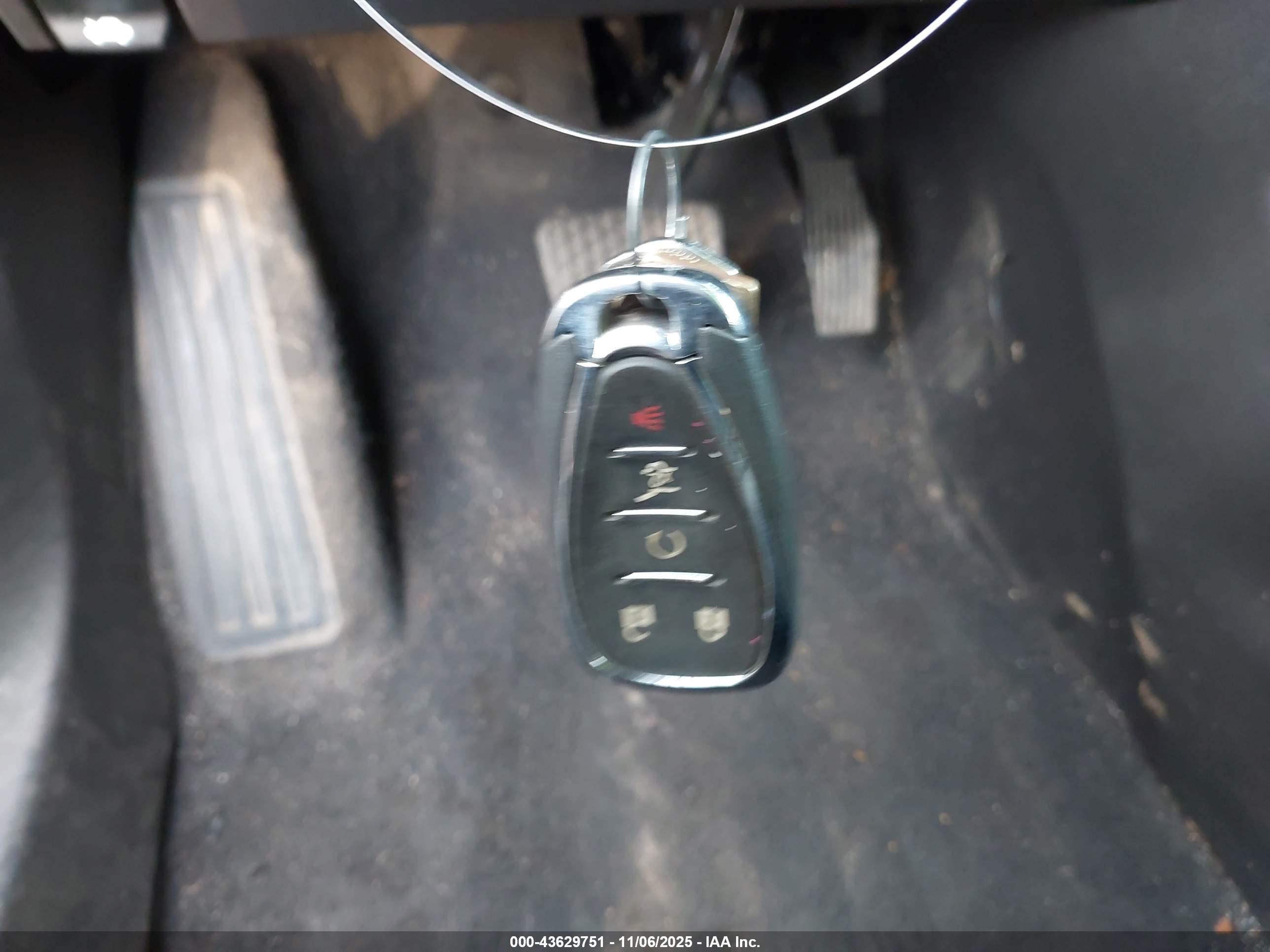 CHEVROLET EQUINOX image 11
