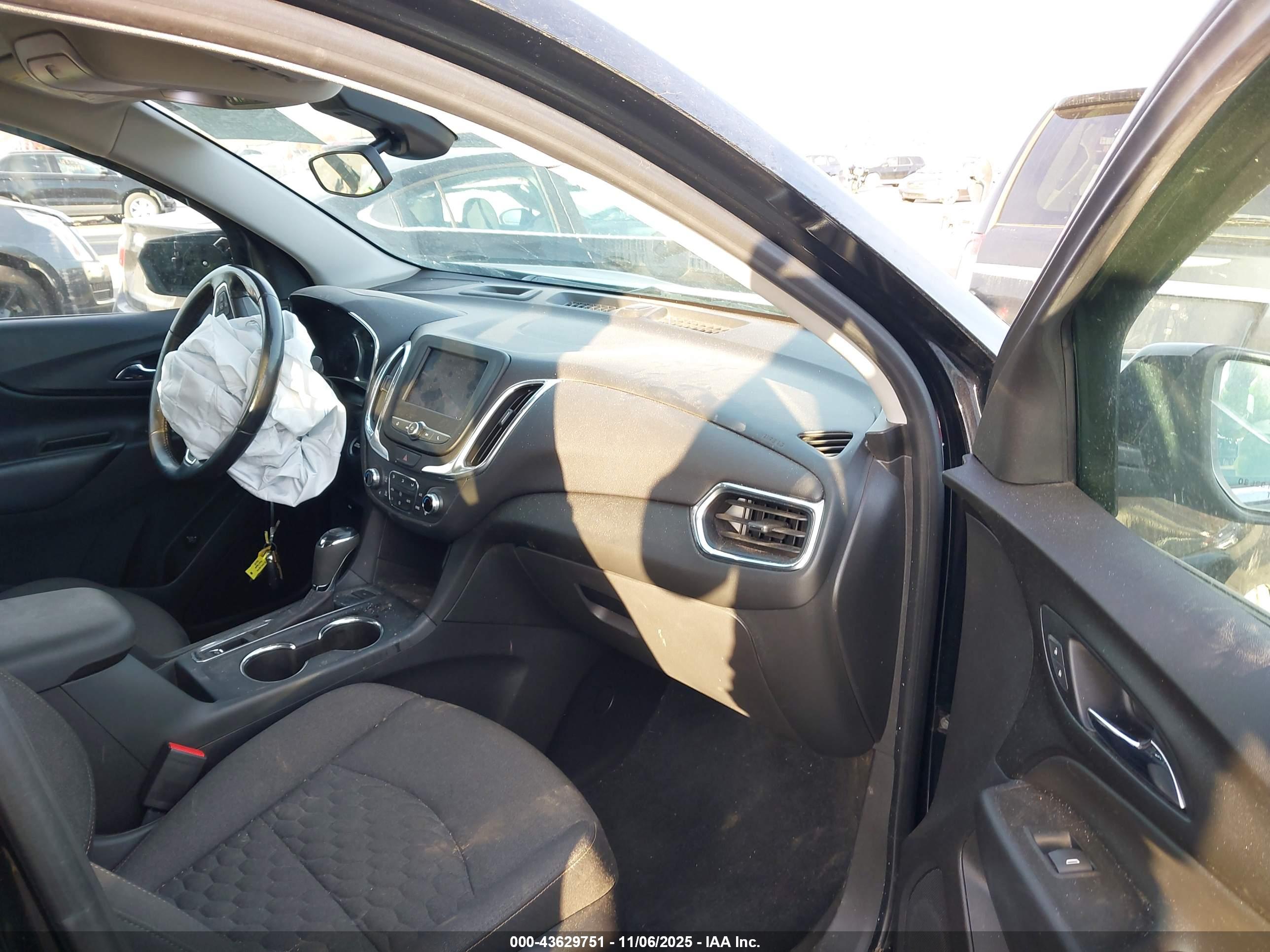 CHEVROLET EQUINOX image 5