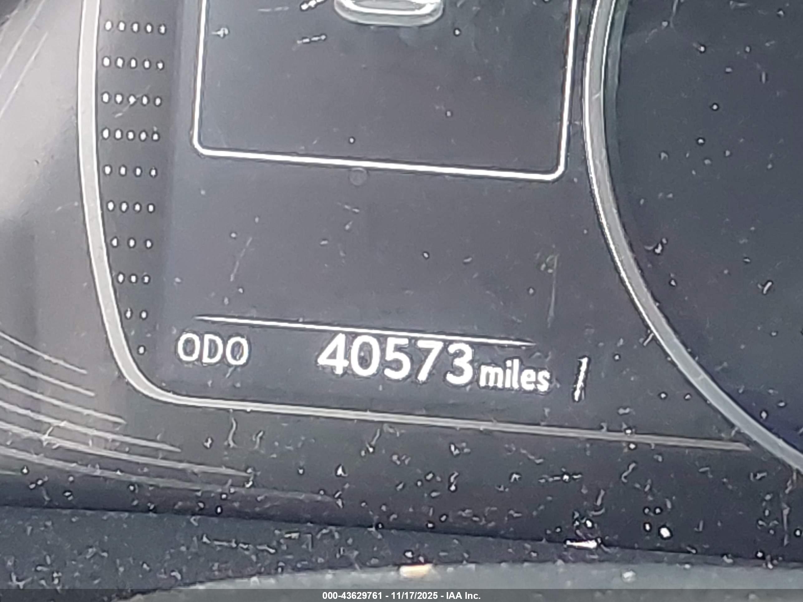 LEXUS ES image 7