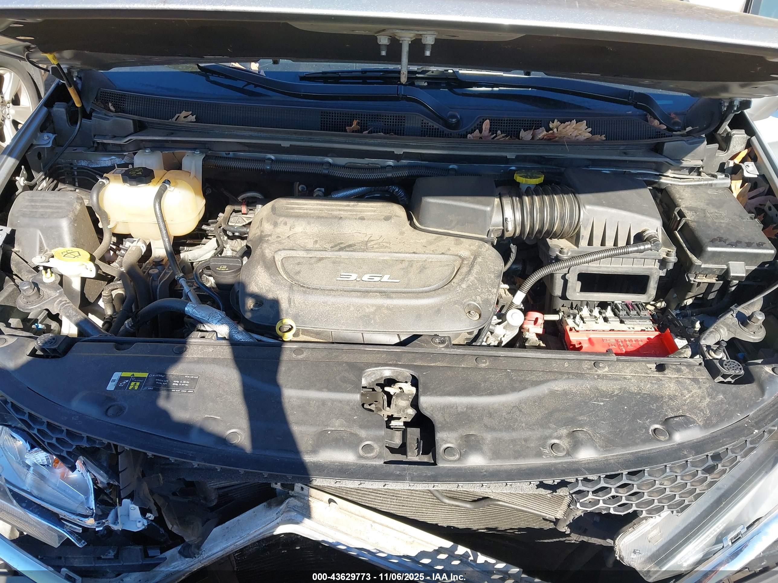 CHRYSLER PACIFICA image 10