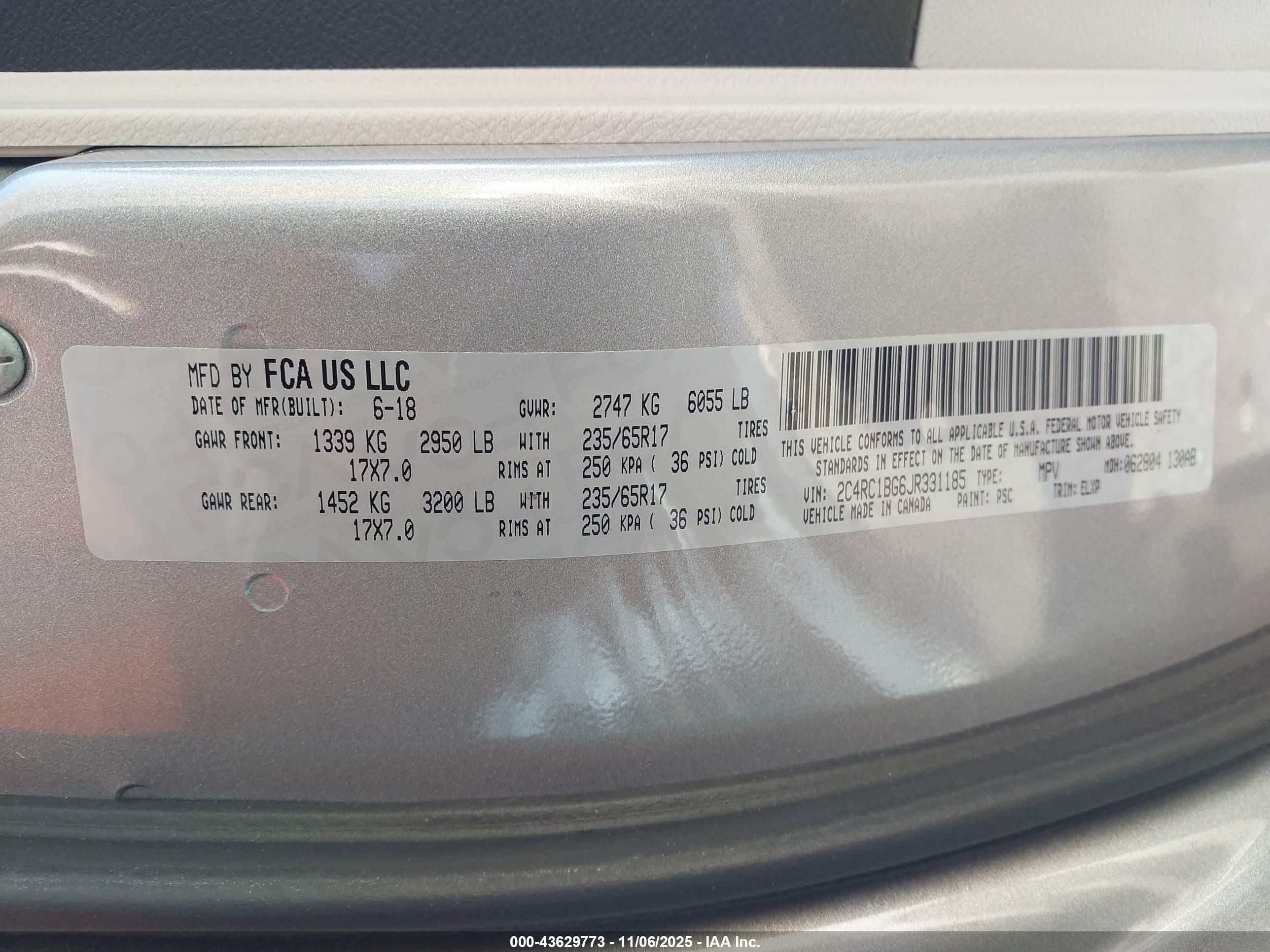 CHRYSLER PACIFICA image 9