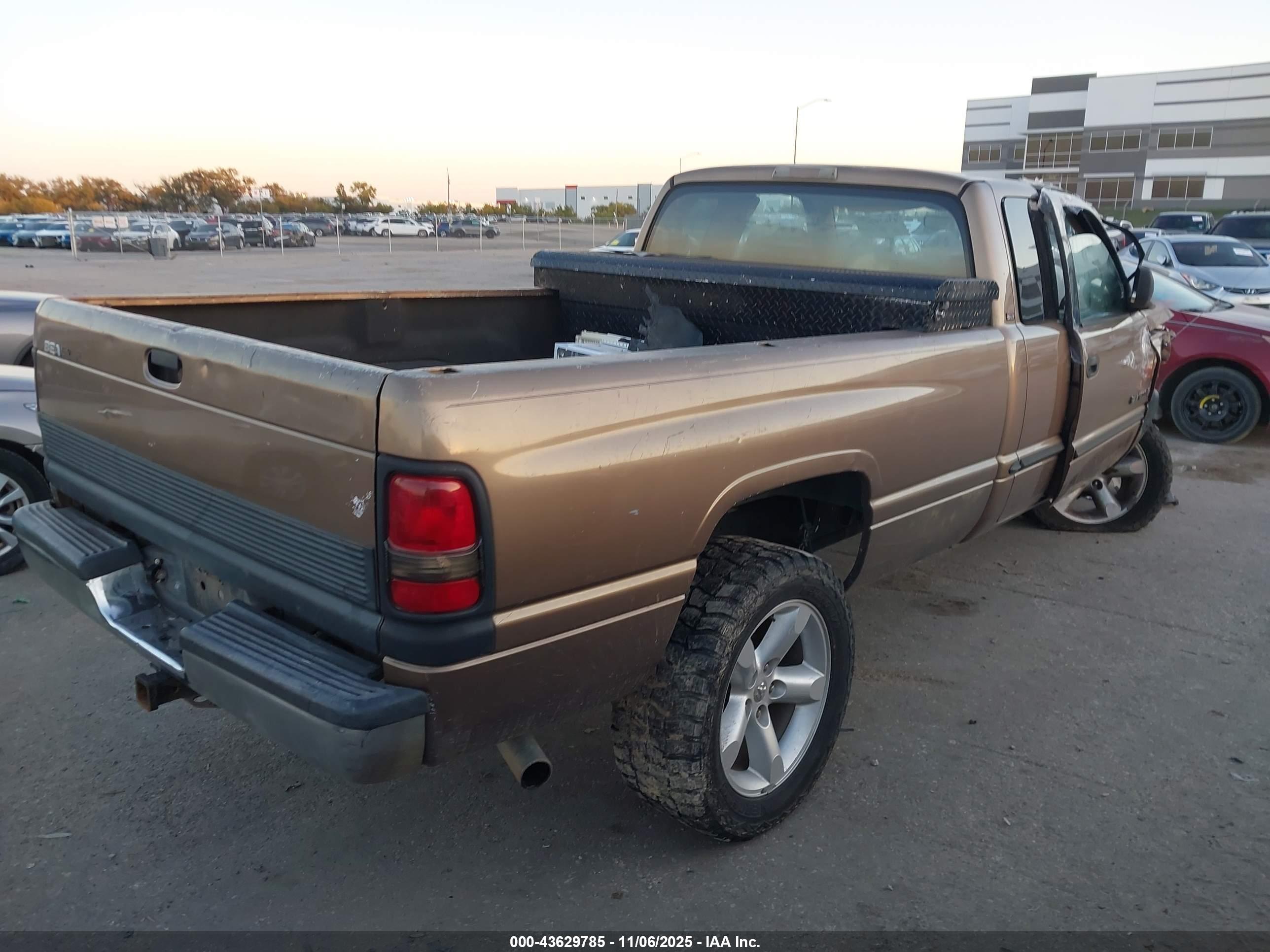 DODGE RAM image 4