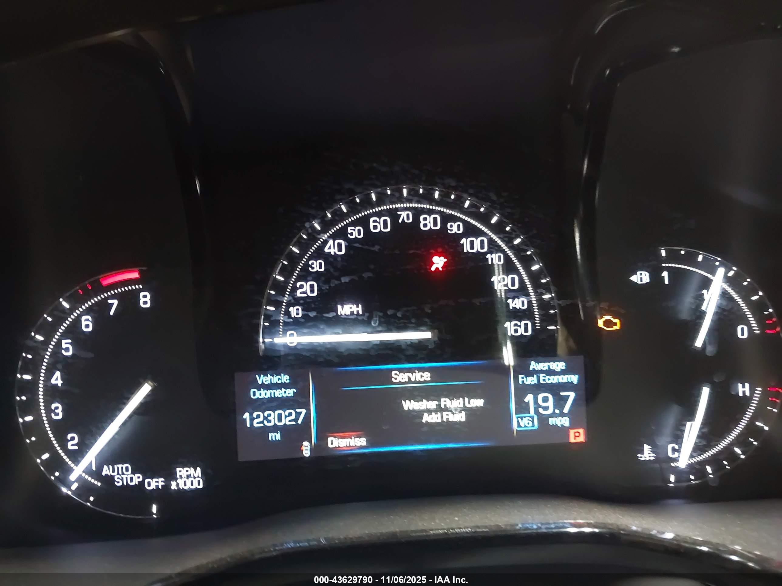 CADILLAC XT5 image 7