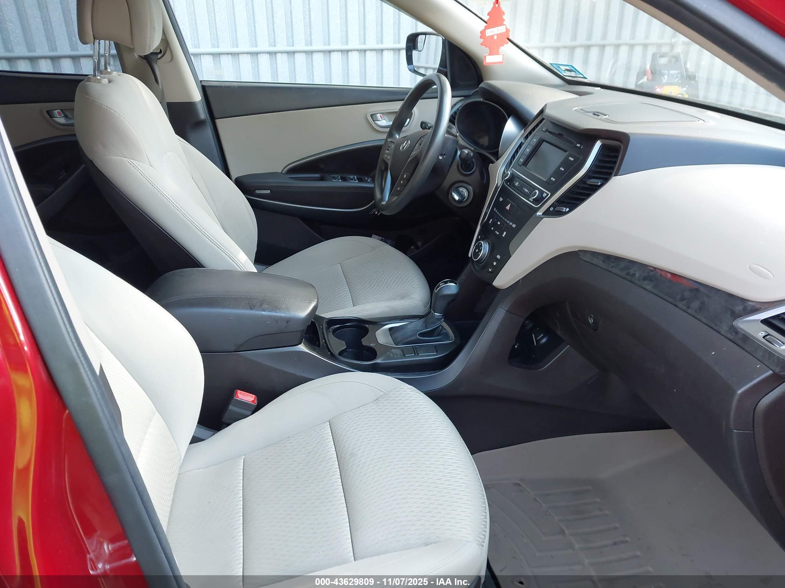 HYUNDAI SANTA image 5