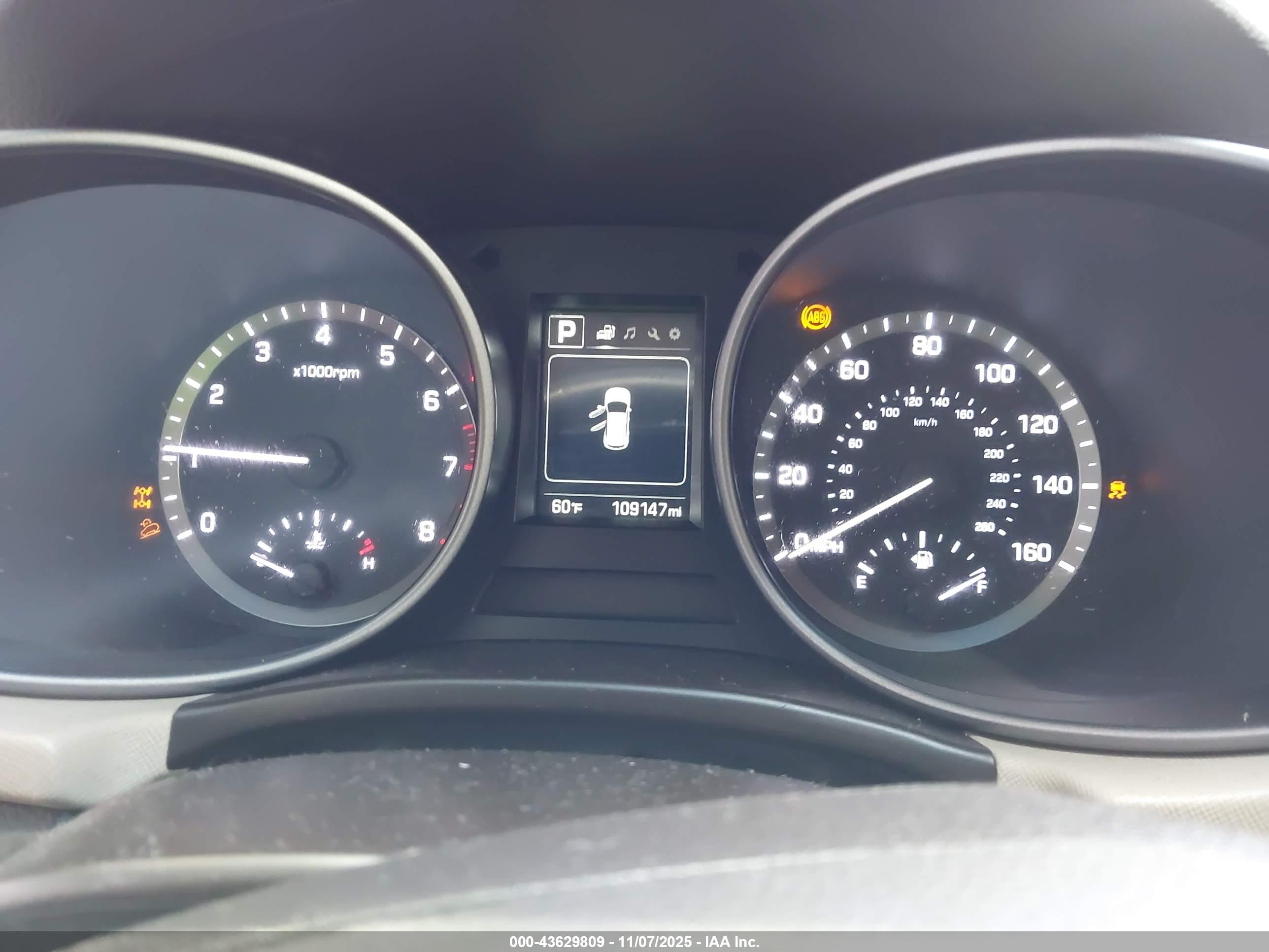 HYUNDAI SANTA image 7