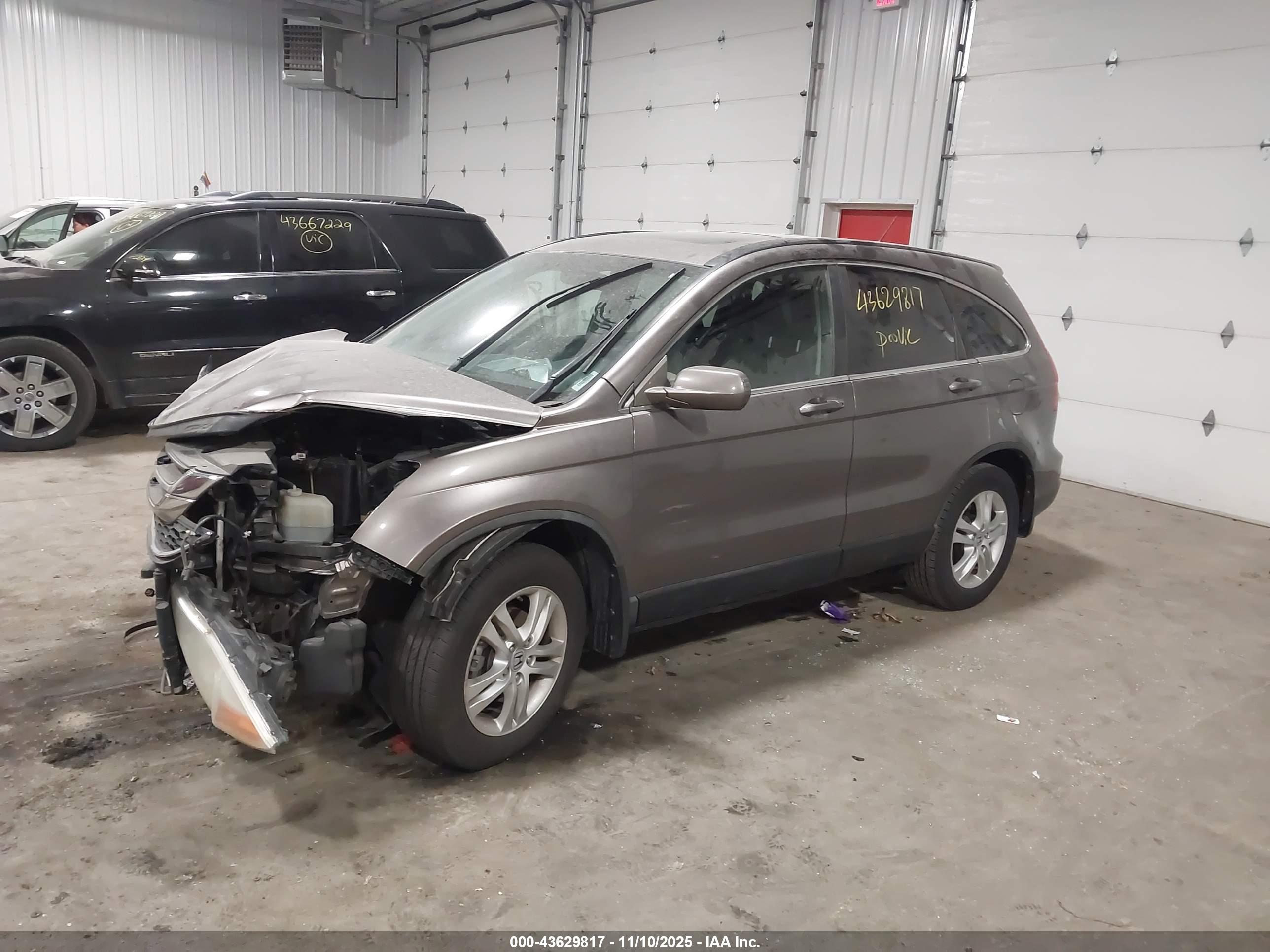 HONDA CR-V image 2