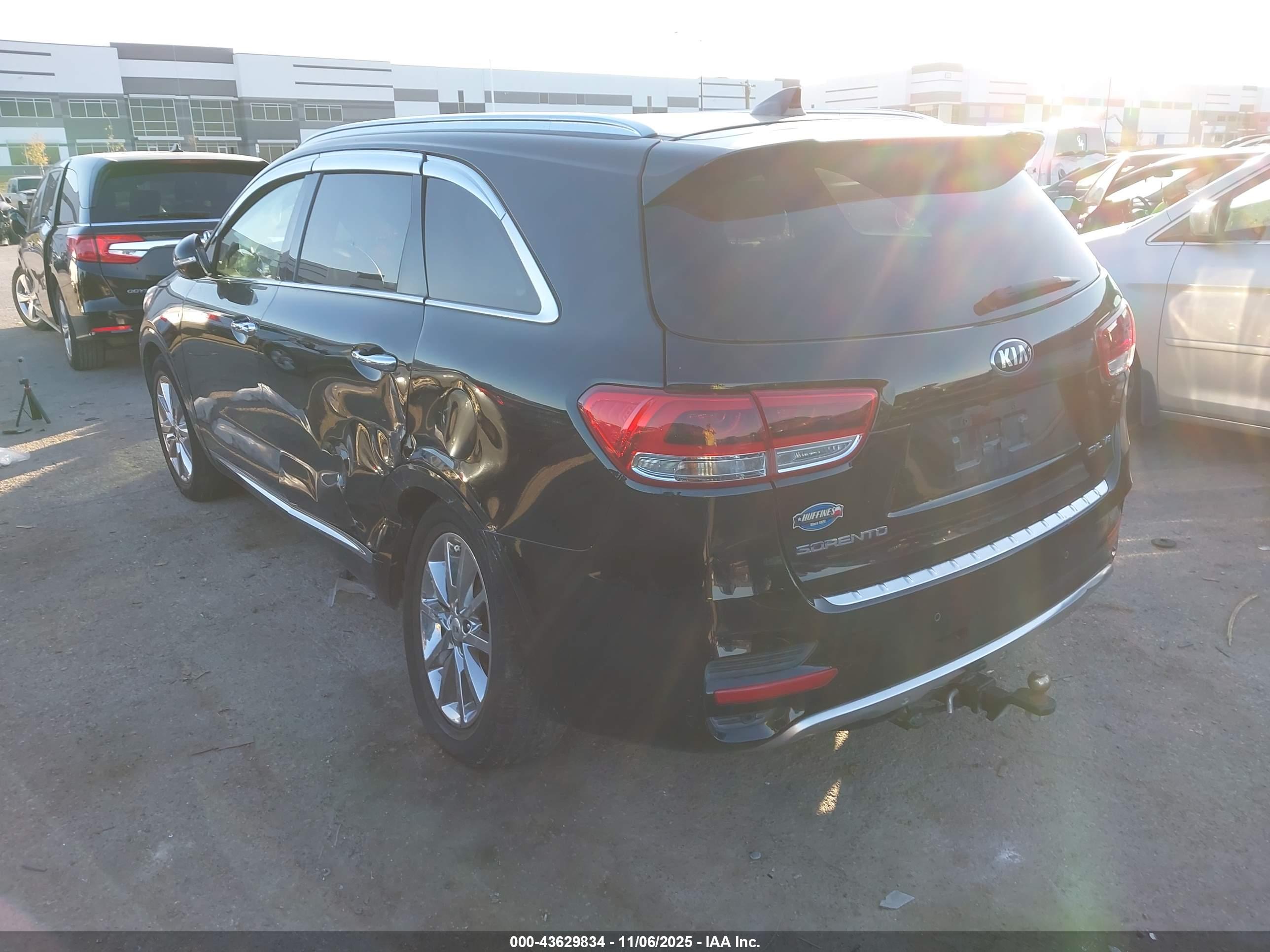 KIA SORENTO image 3