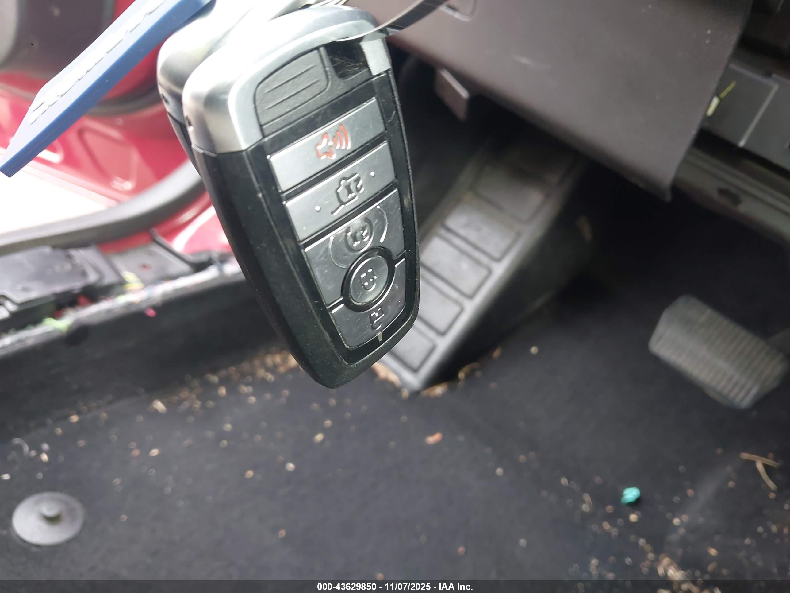 FORD ESCAPE image 11