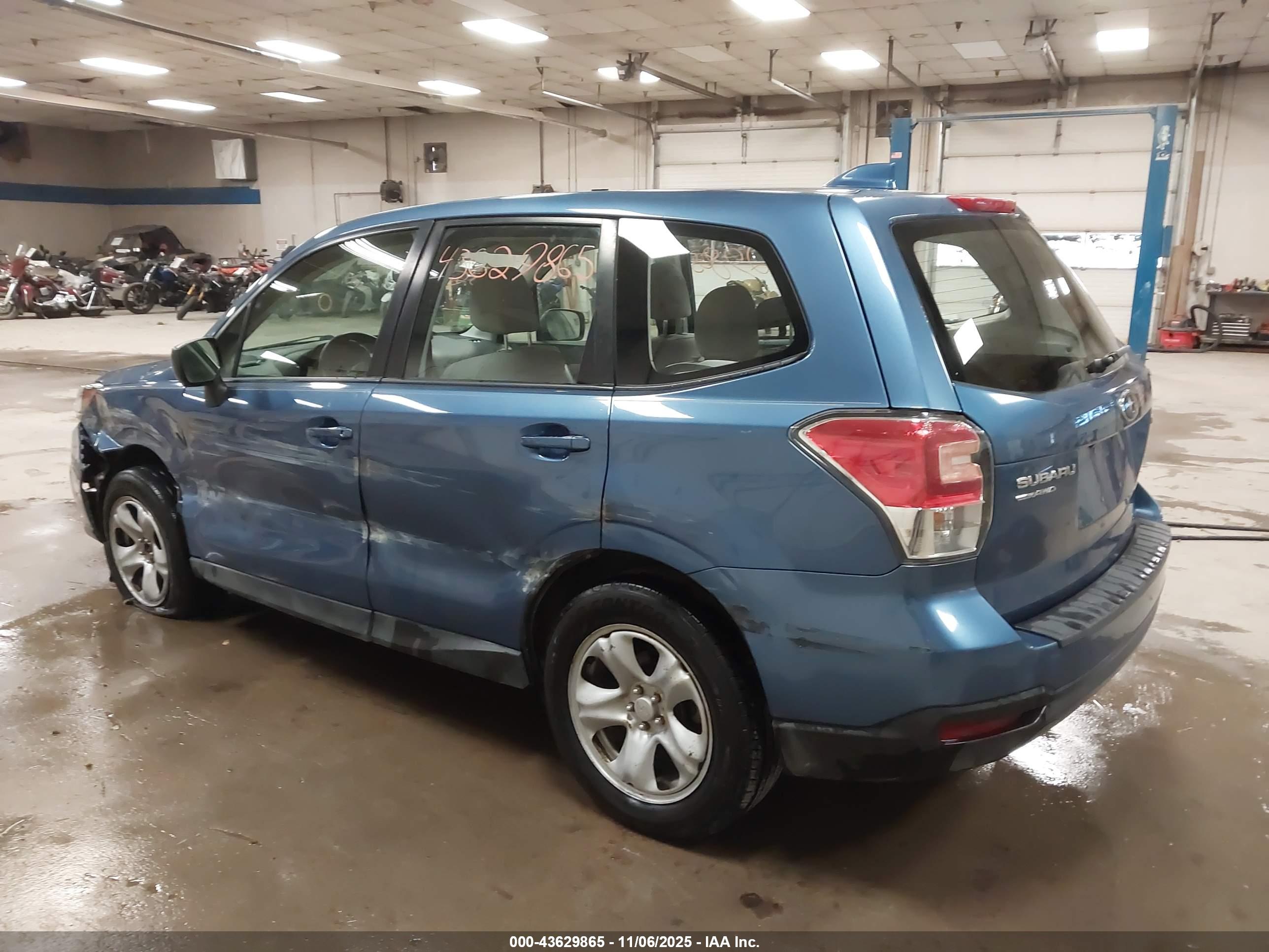 SUBARU FORESTER image 3