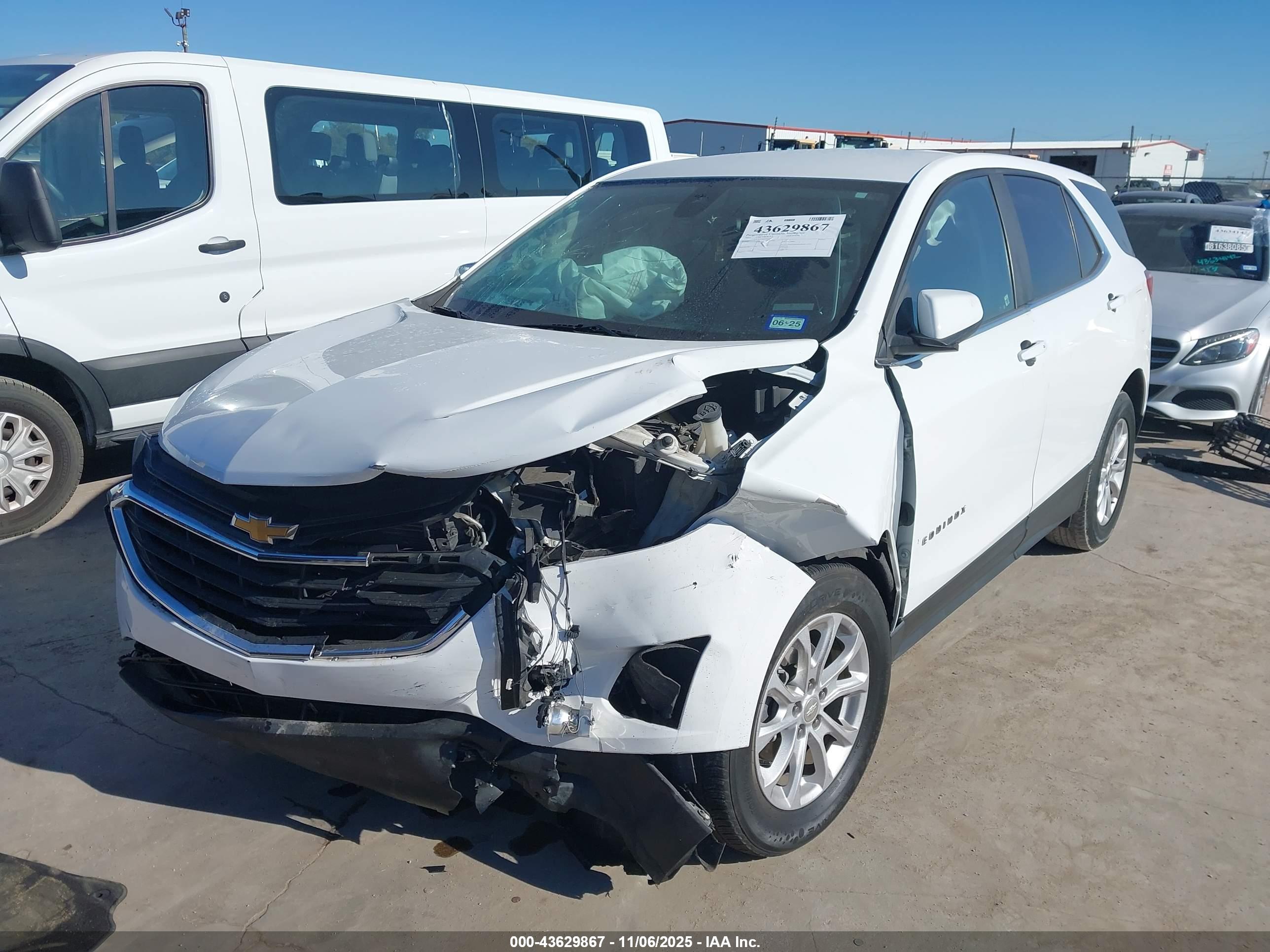 CHEVROLET EQUINOX image 2