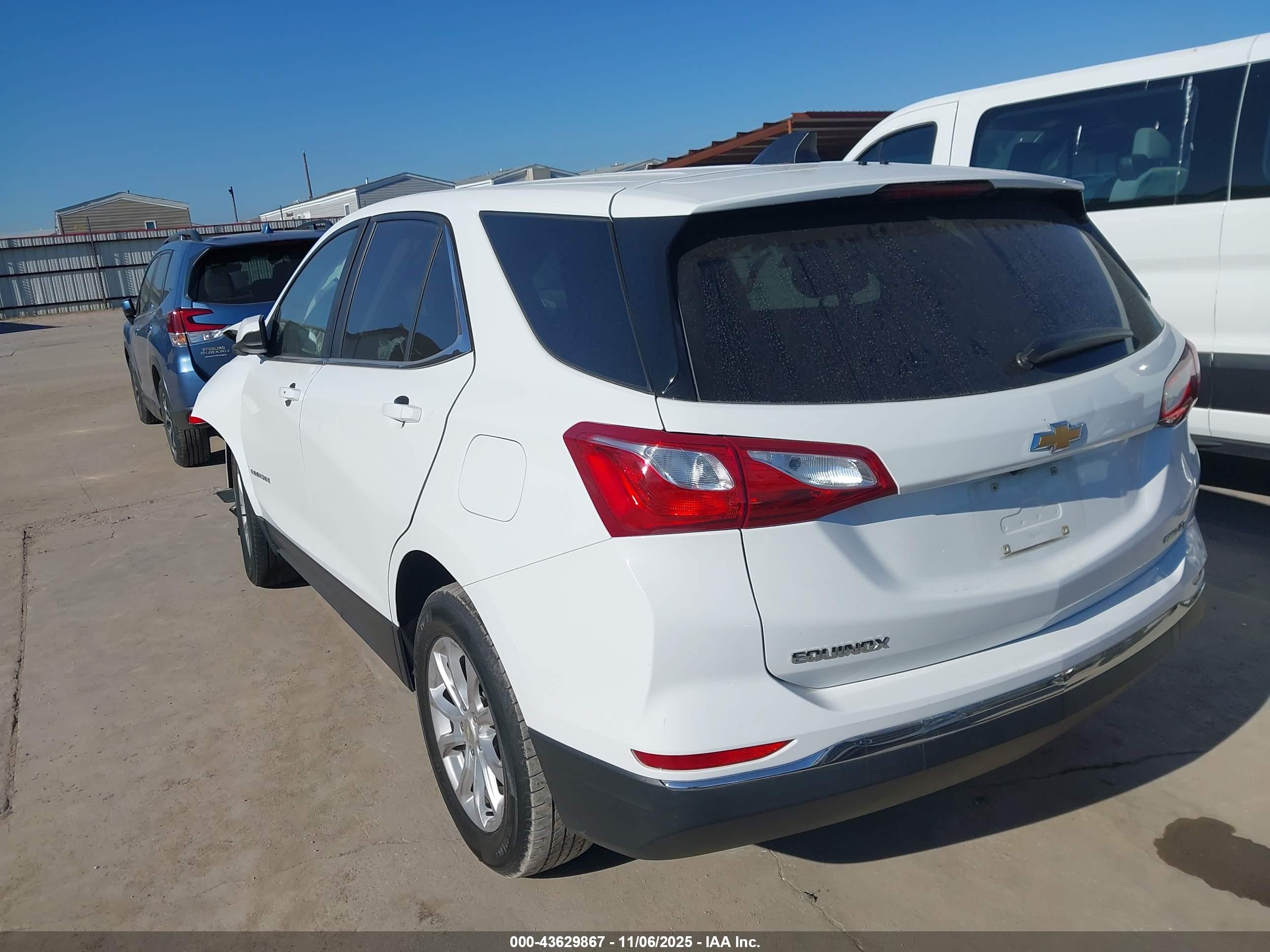 CHEVROLET EQUINOX image 3