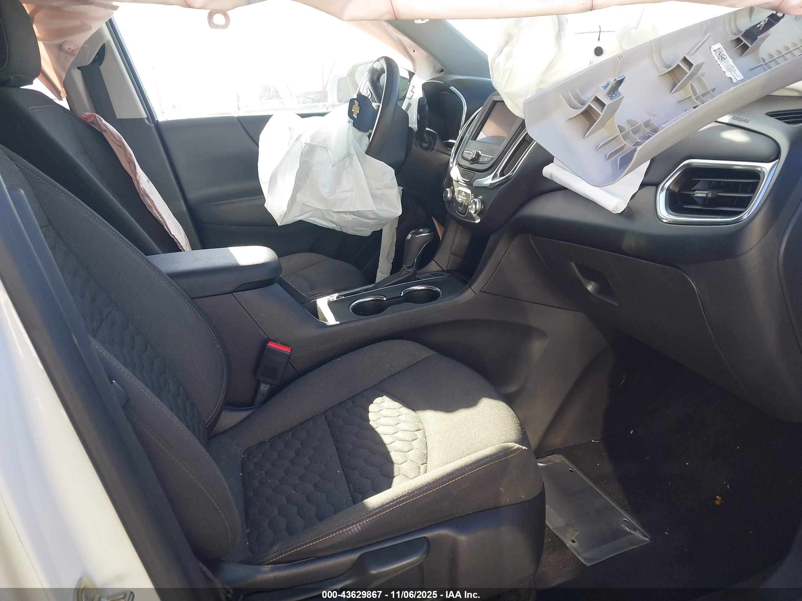 CHEVROLET EQUINOX image 5