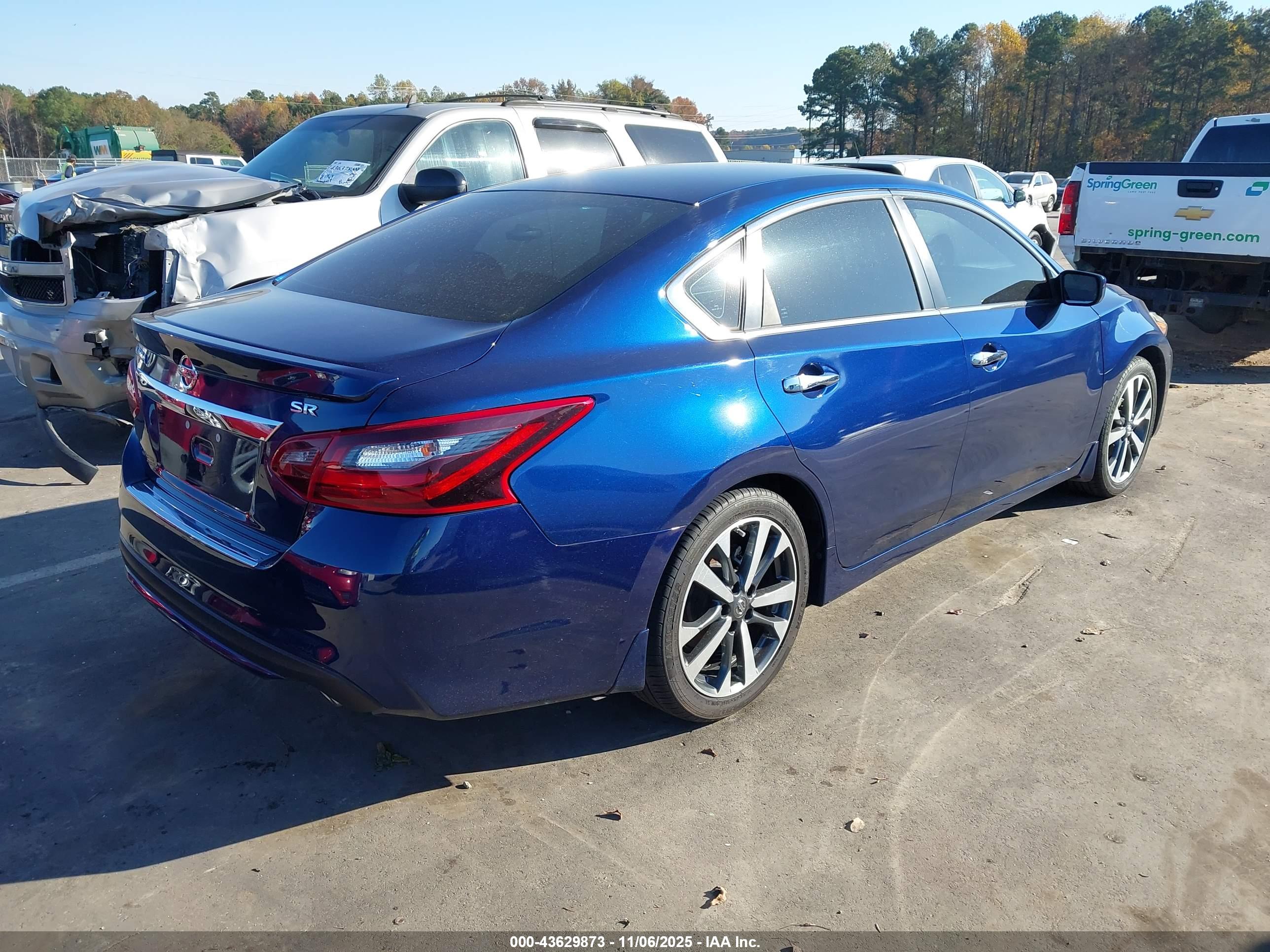 NISSAN ALTIMA image 4