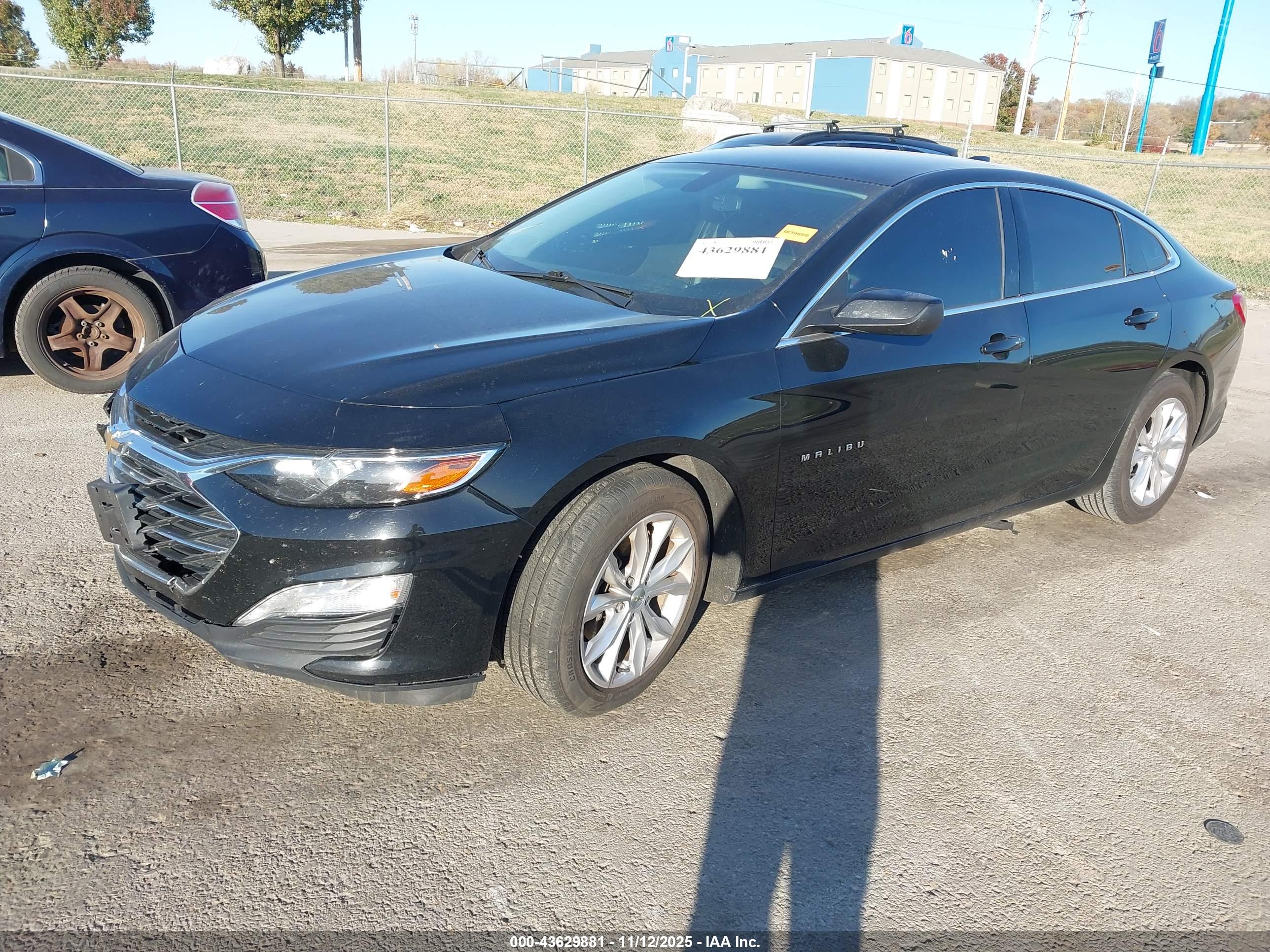 CHEVROLET MALIBU image 2