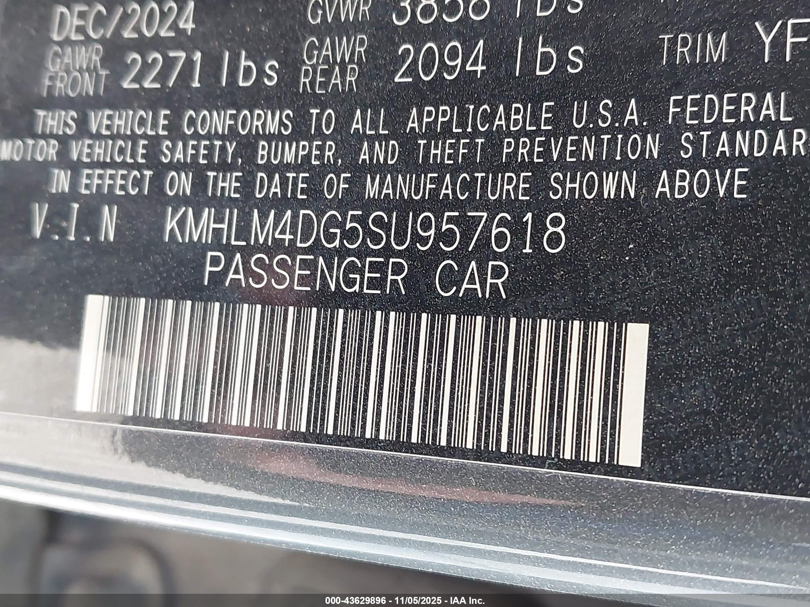 HYUNDAI ELANTRA image 9