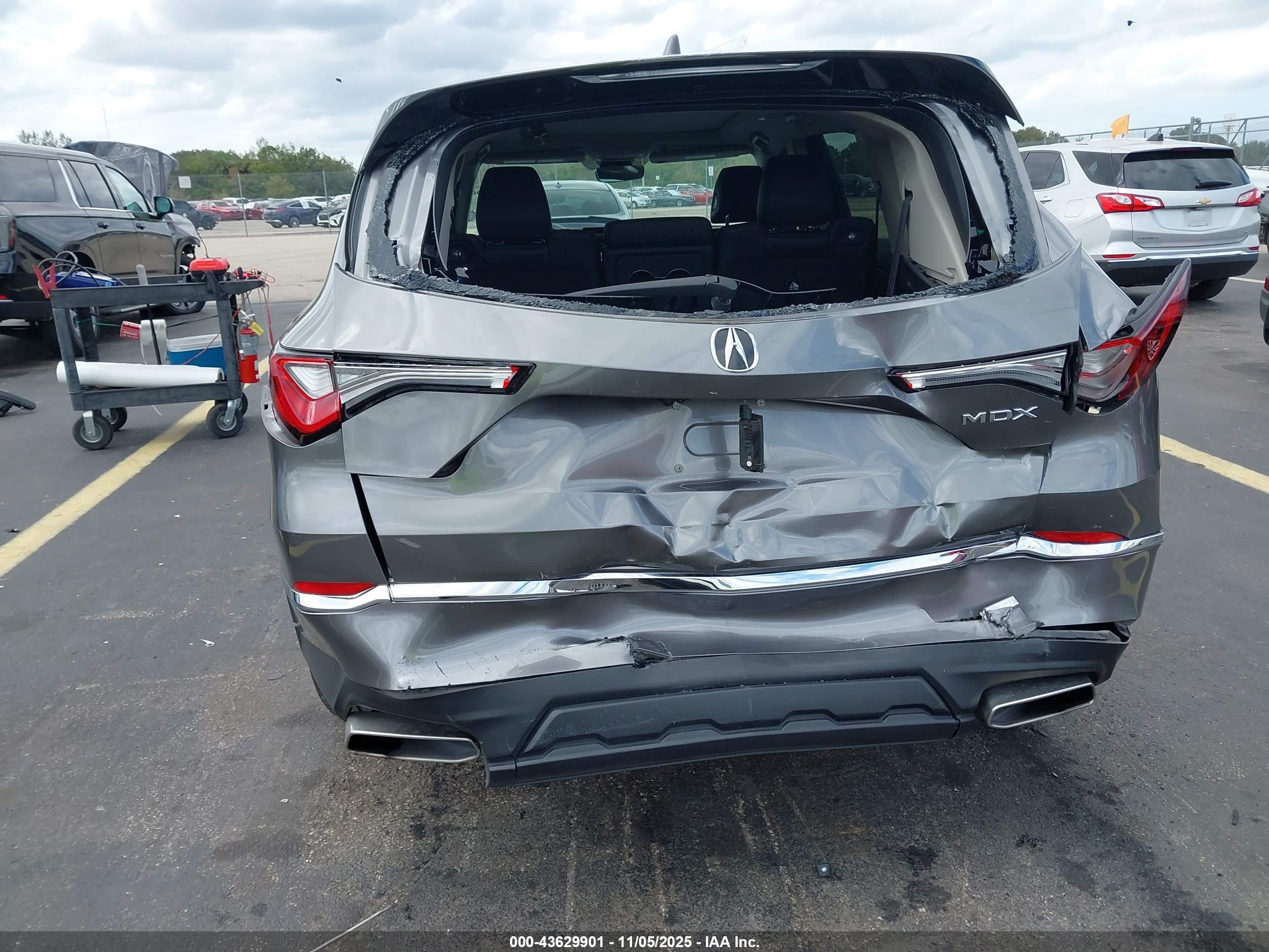 ACURA MDX image 6