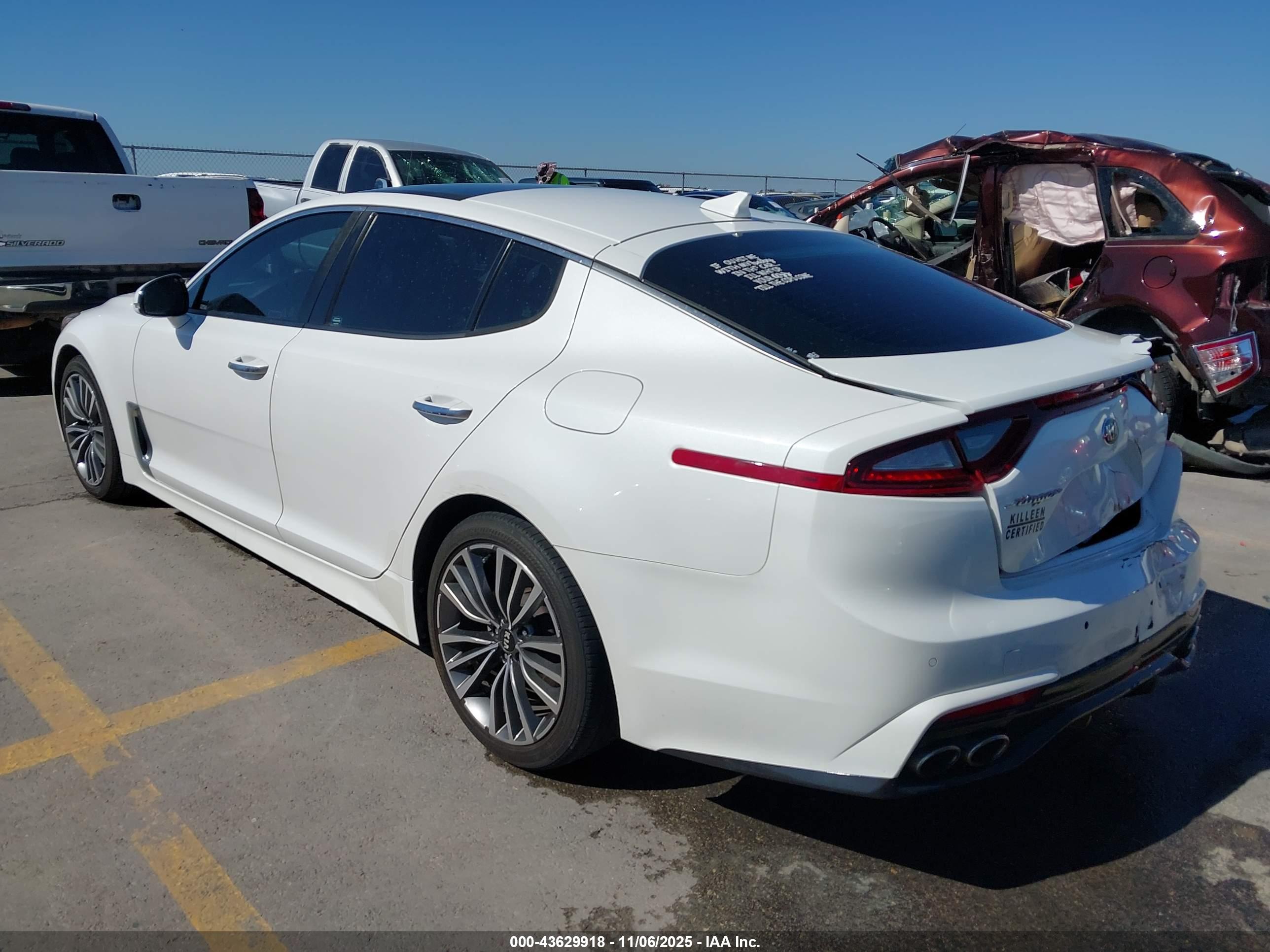 KIA STINGER image 3