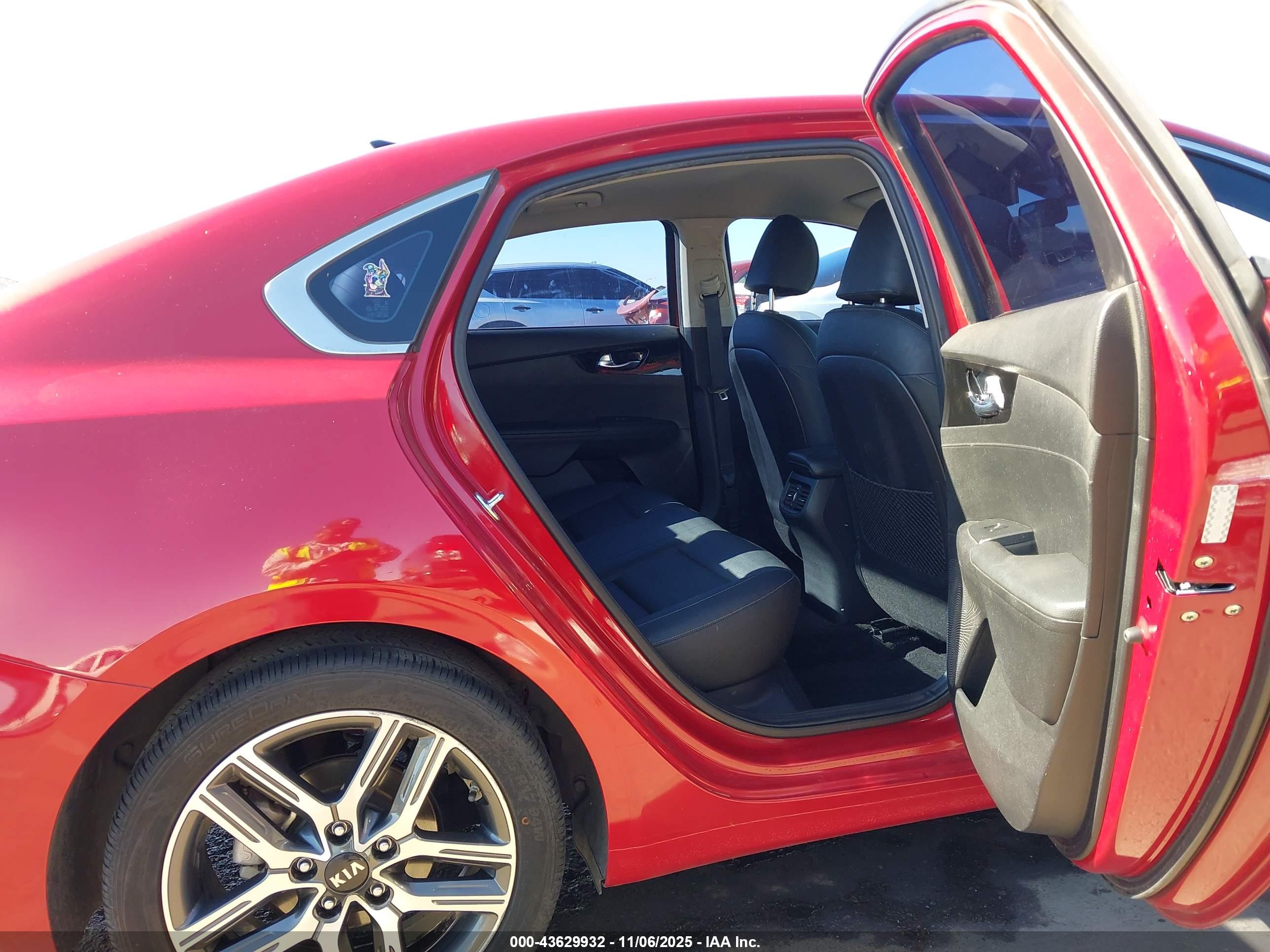 KIA FORTE image 8