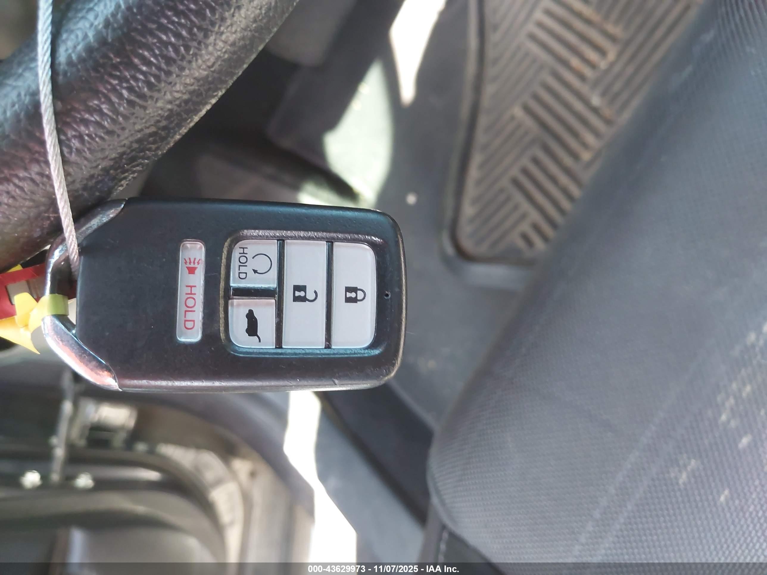 HONDA CR-V image 11