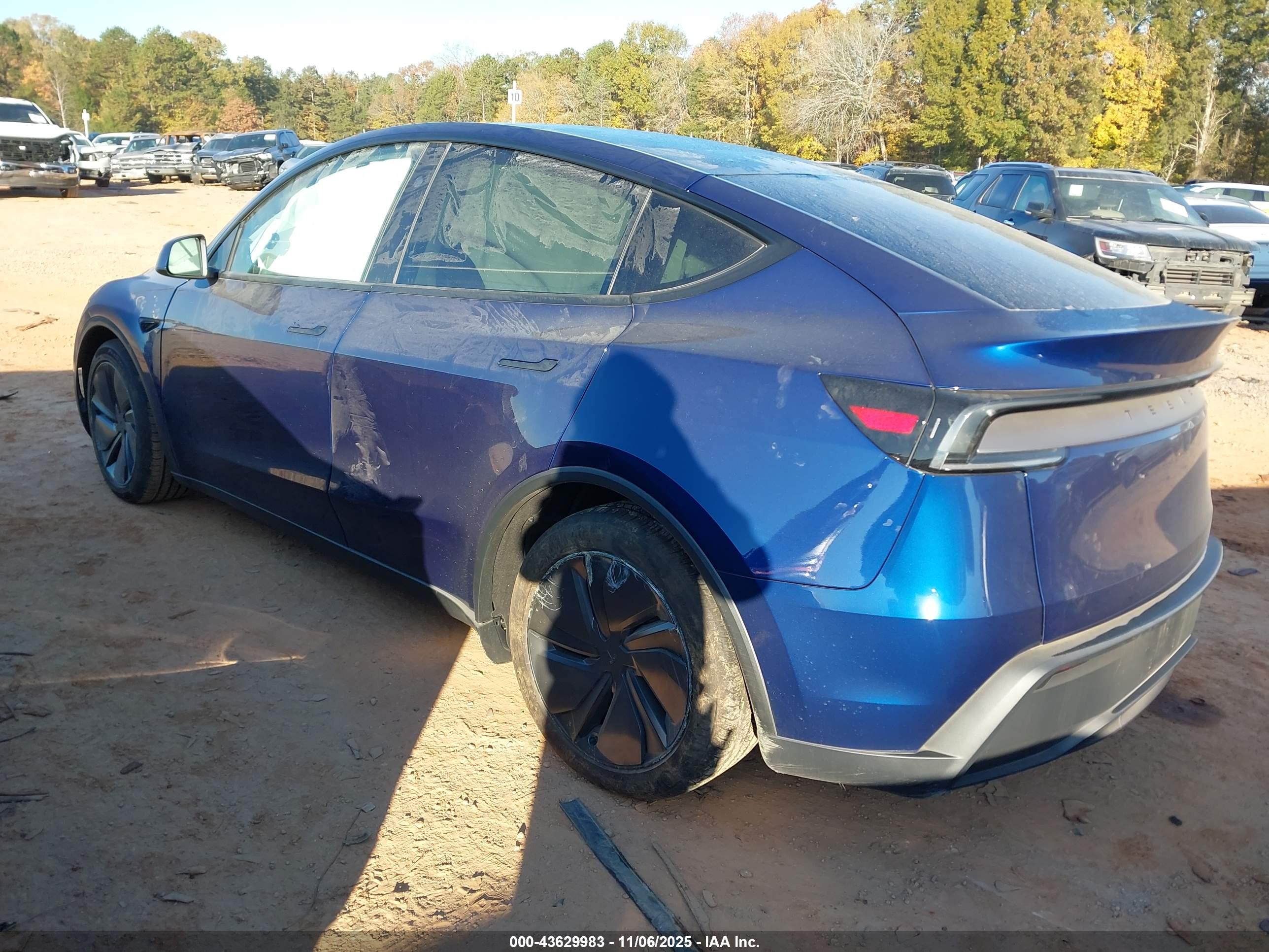 TESLA MODEL image 3