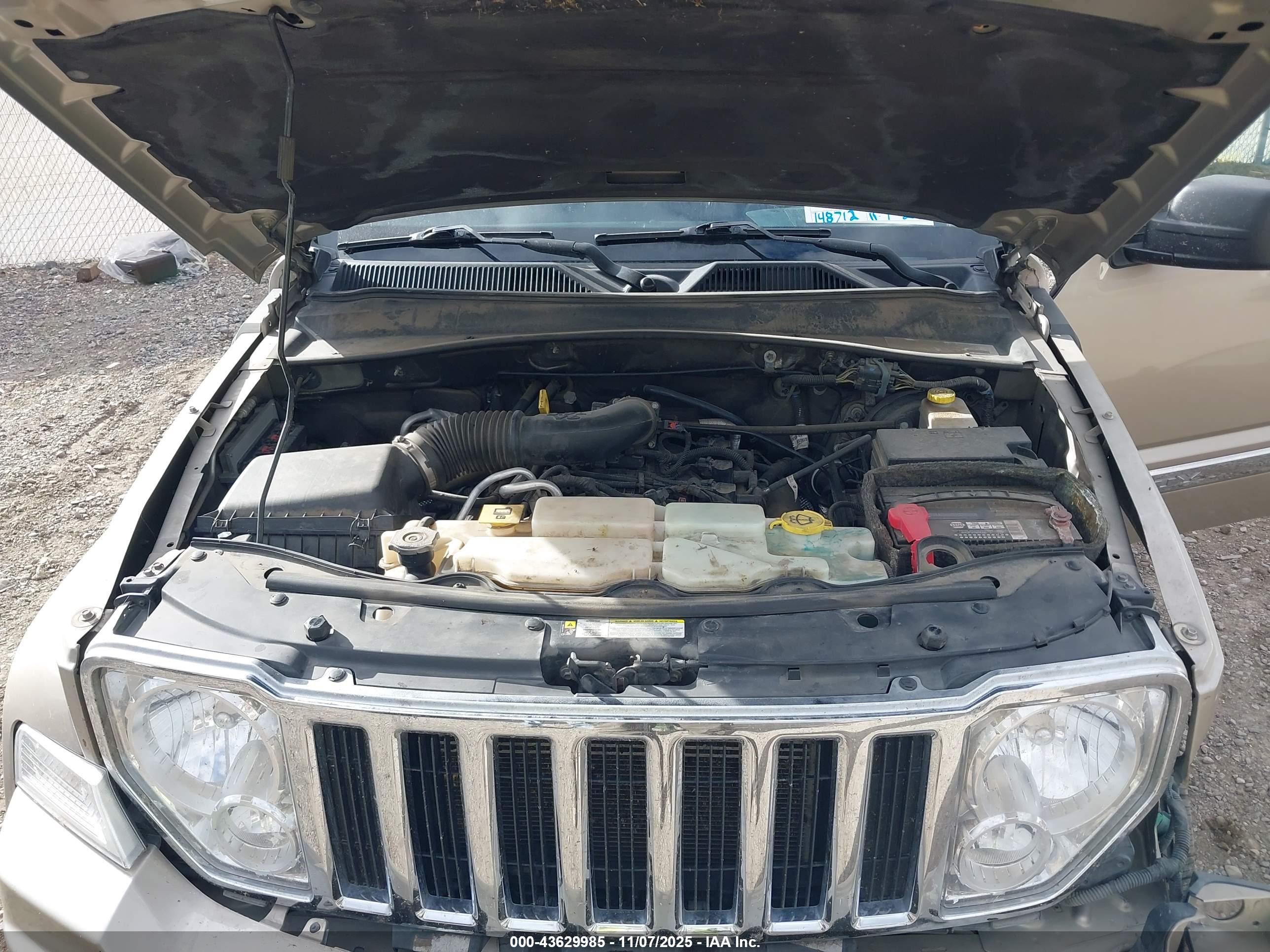 JEEP LIBERTY image 10