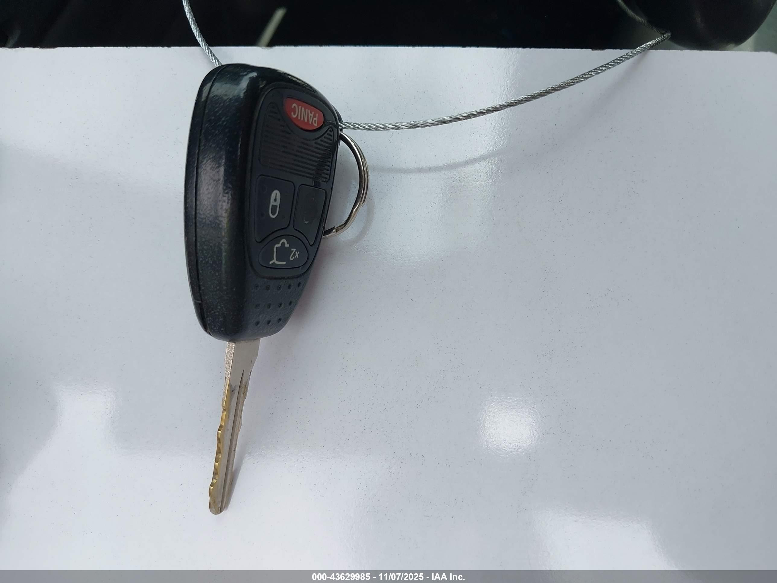 JEEP LIBERTY image 11